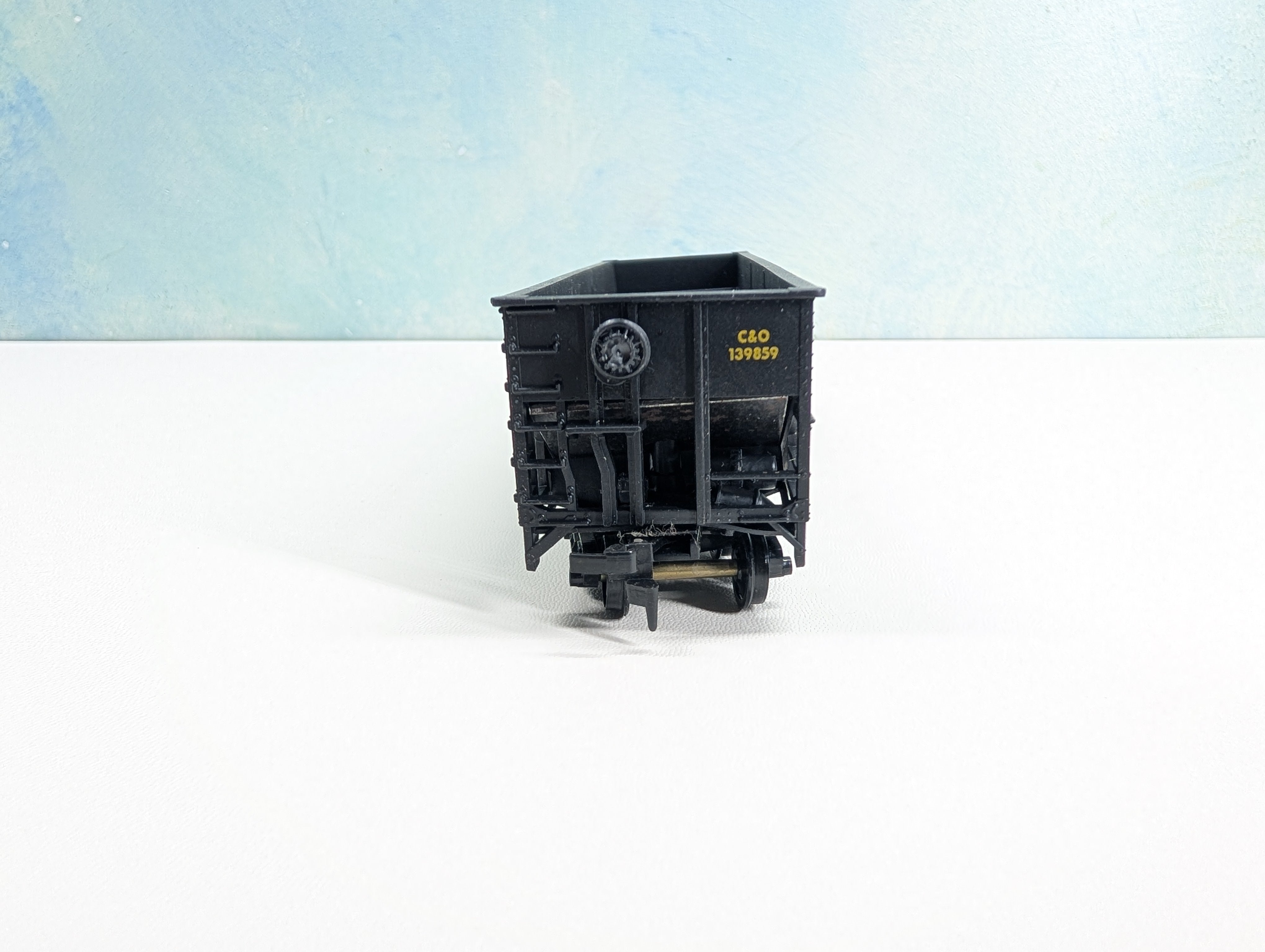 USED Stewart Hobbies HO Scale 70 Ton 14 Panel Tripple Hopper Chessie System C&O #139859