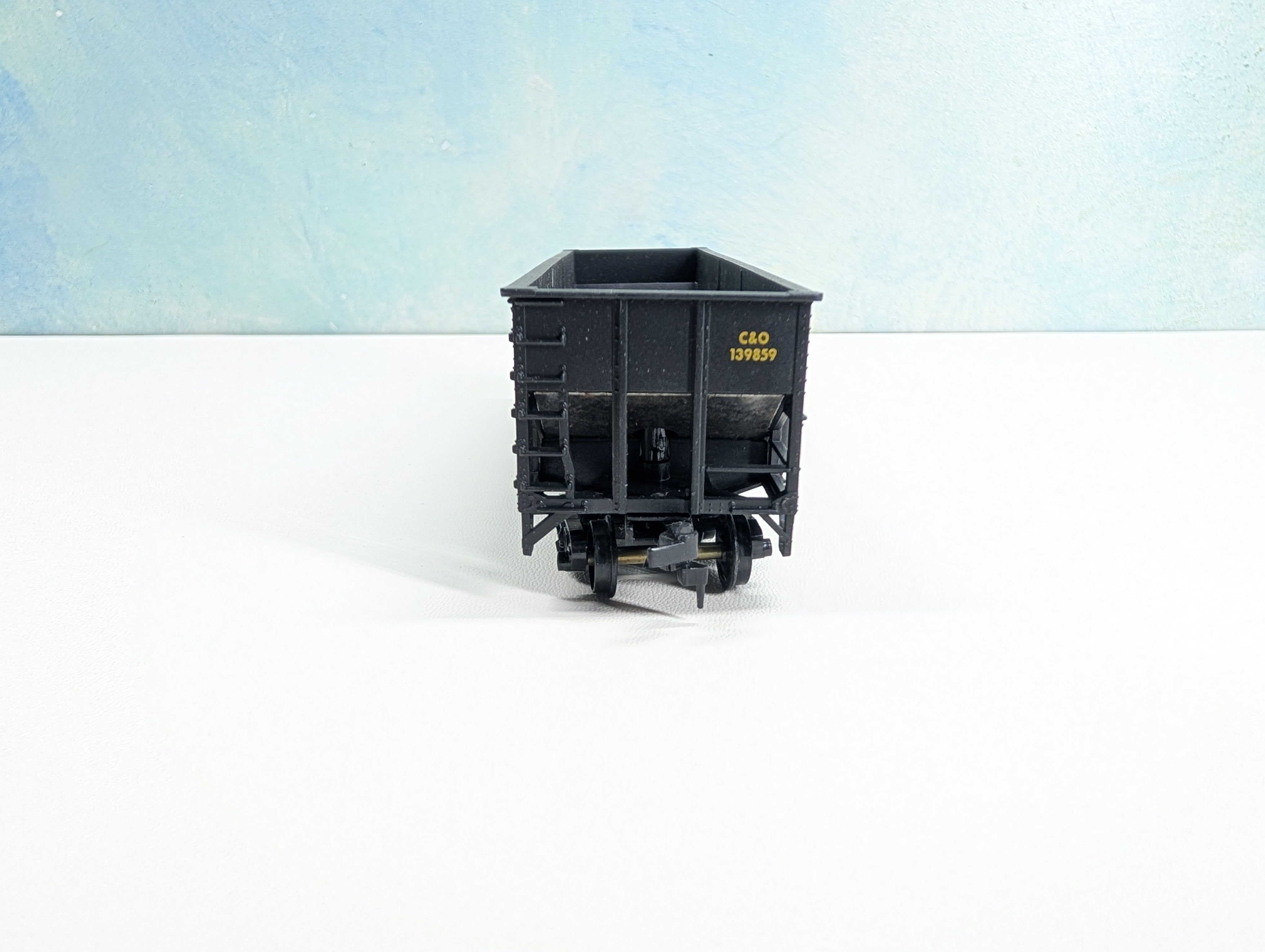 USED Stewart Hobbies HO Scale 70 Ton 14 Panel Tripple Hopper Chessie System C&O #139859