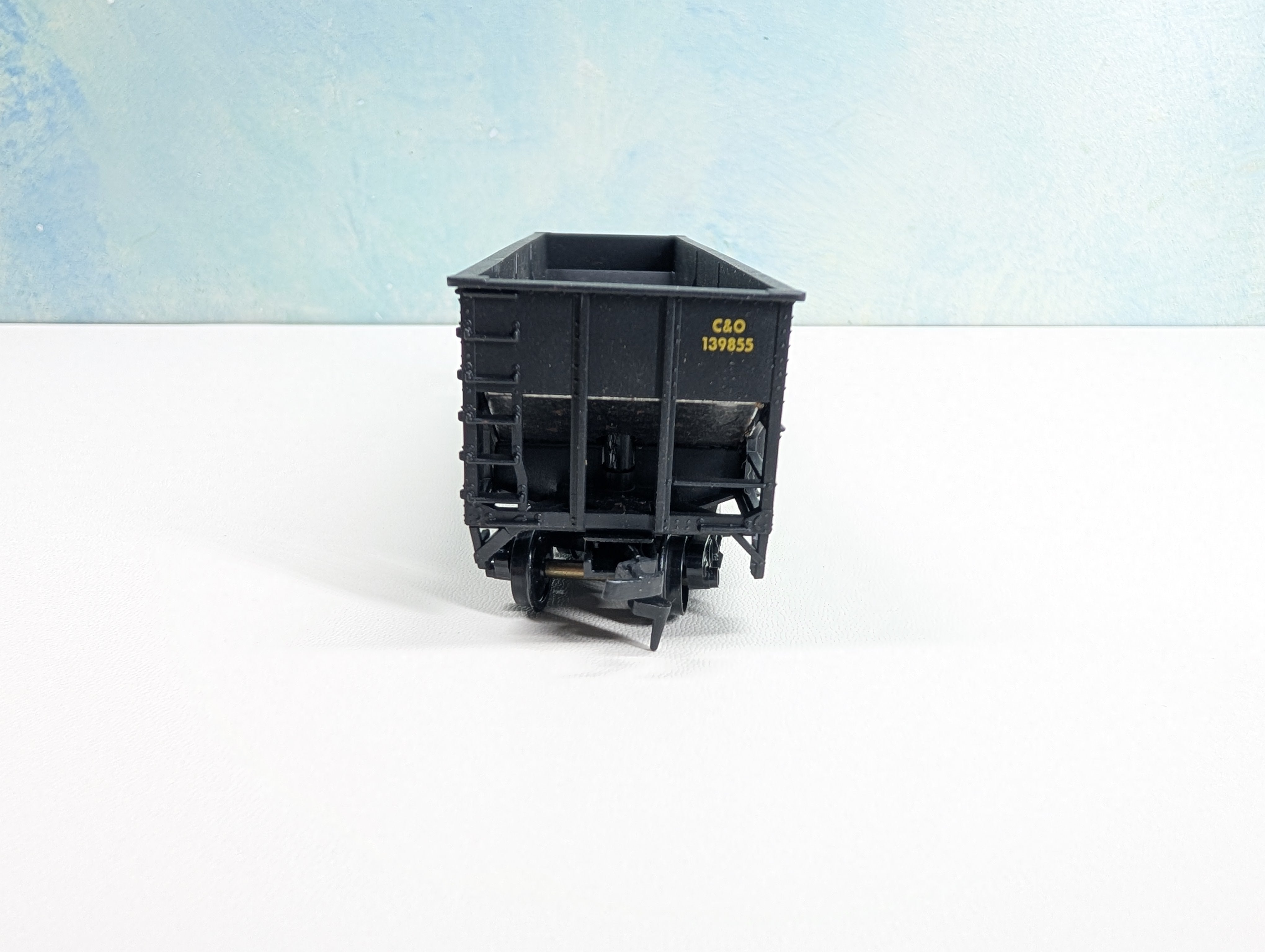 USED Stewart Hobbies HO Scale 70 Ton 14 Panel Tripple Hopper Chessie System C&O #139855