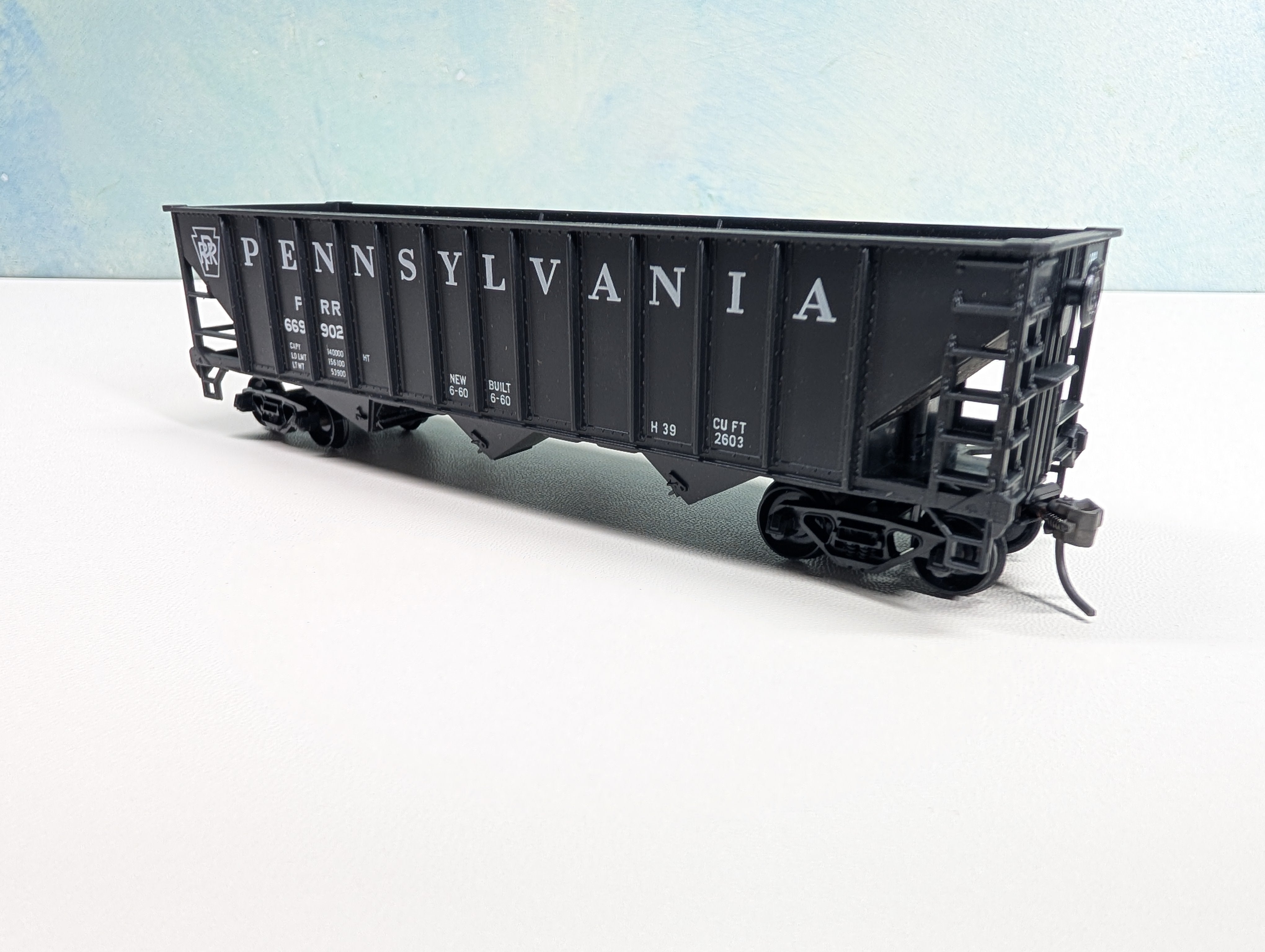 USED Stewart Hobbies HO Scale 70 Ton 12 Panel Tripple Hopper Pennsylvania PRR #669902