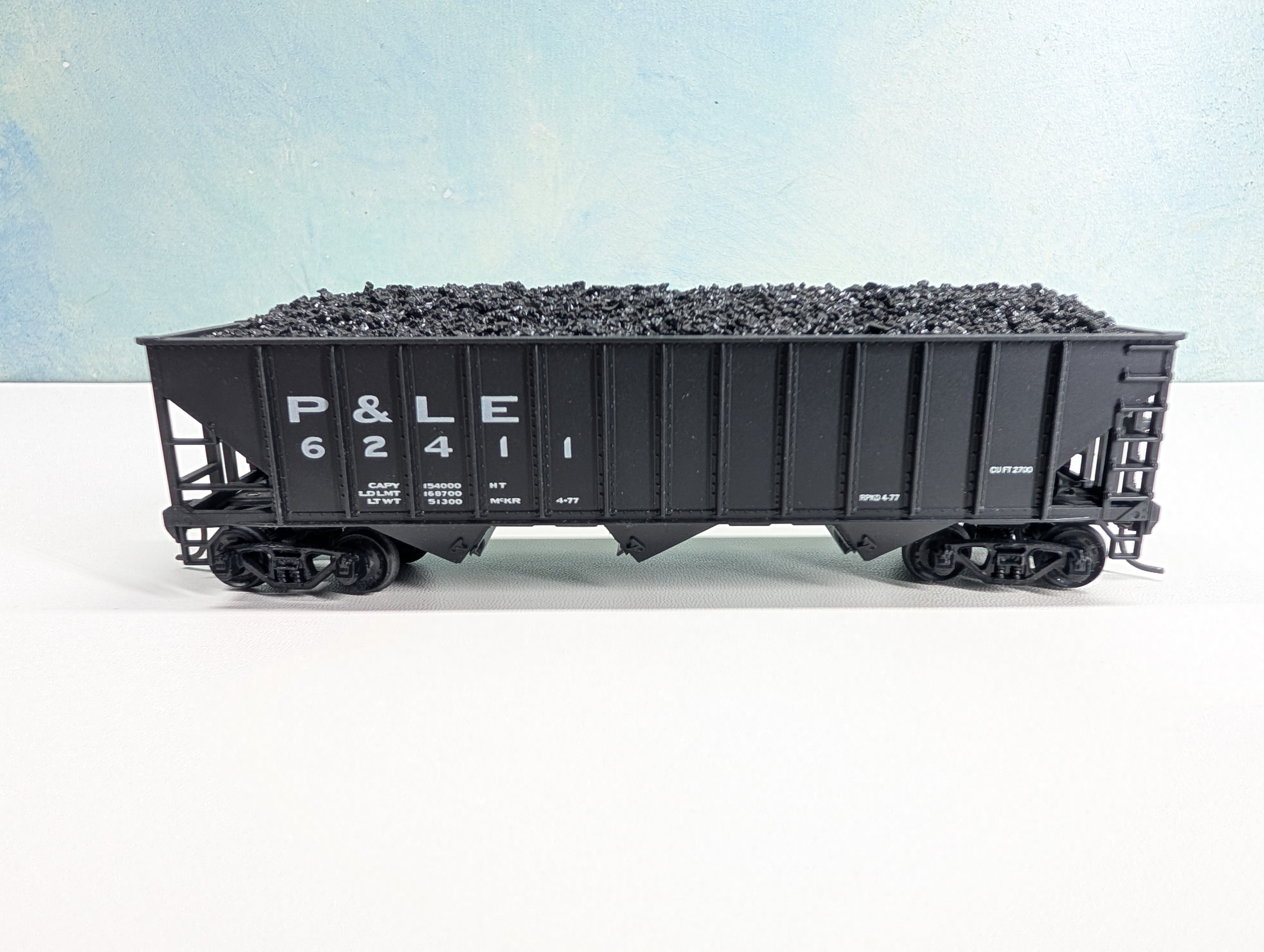 USED Stewart Hobbies HO Scale 70 Ton 12 Panel Tripple Hopper w/ Coal Pittsburgh and Lake Erie P&LE #62411 Metal Wheels