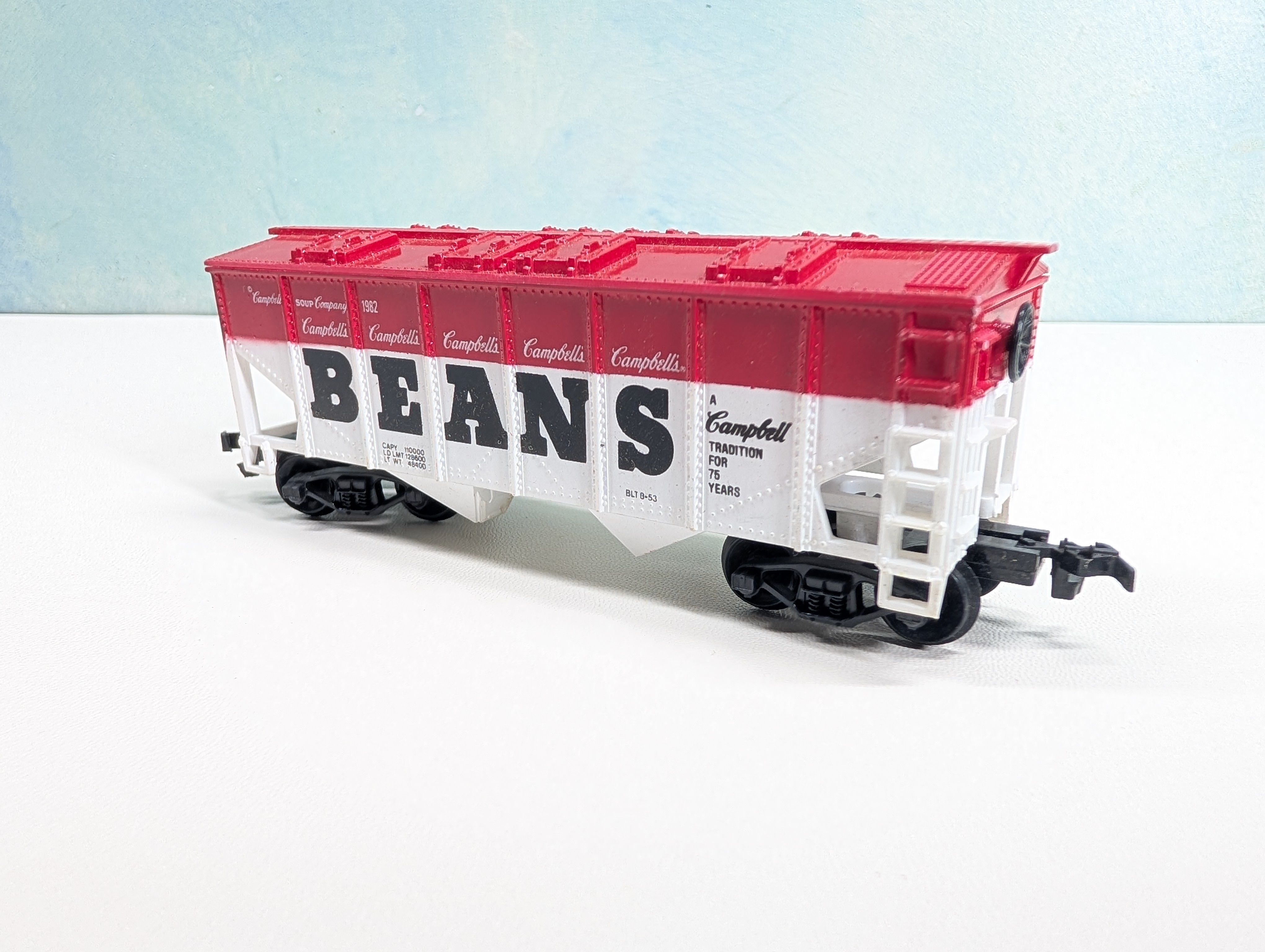 USED Life-Like HO Scale Covered Billboard Hopper Campbell's Beans