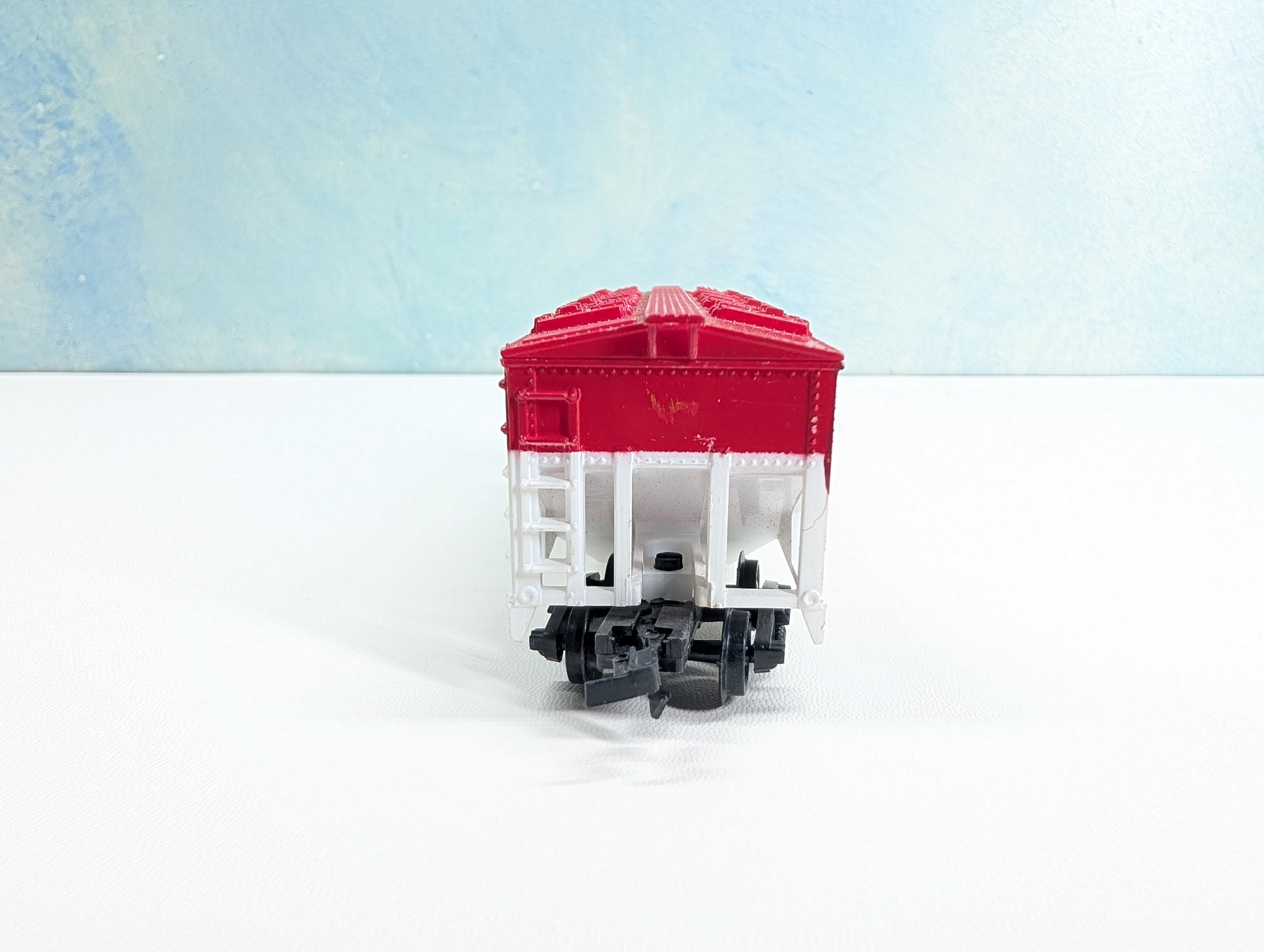 USED Life-Like HO Scale Covered Billboard Hopper Campbell's Beans