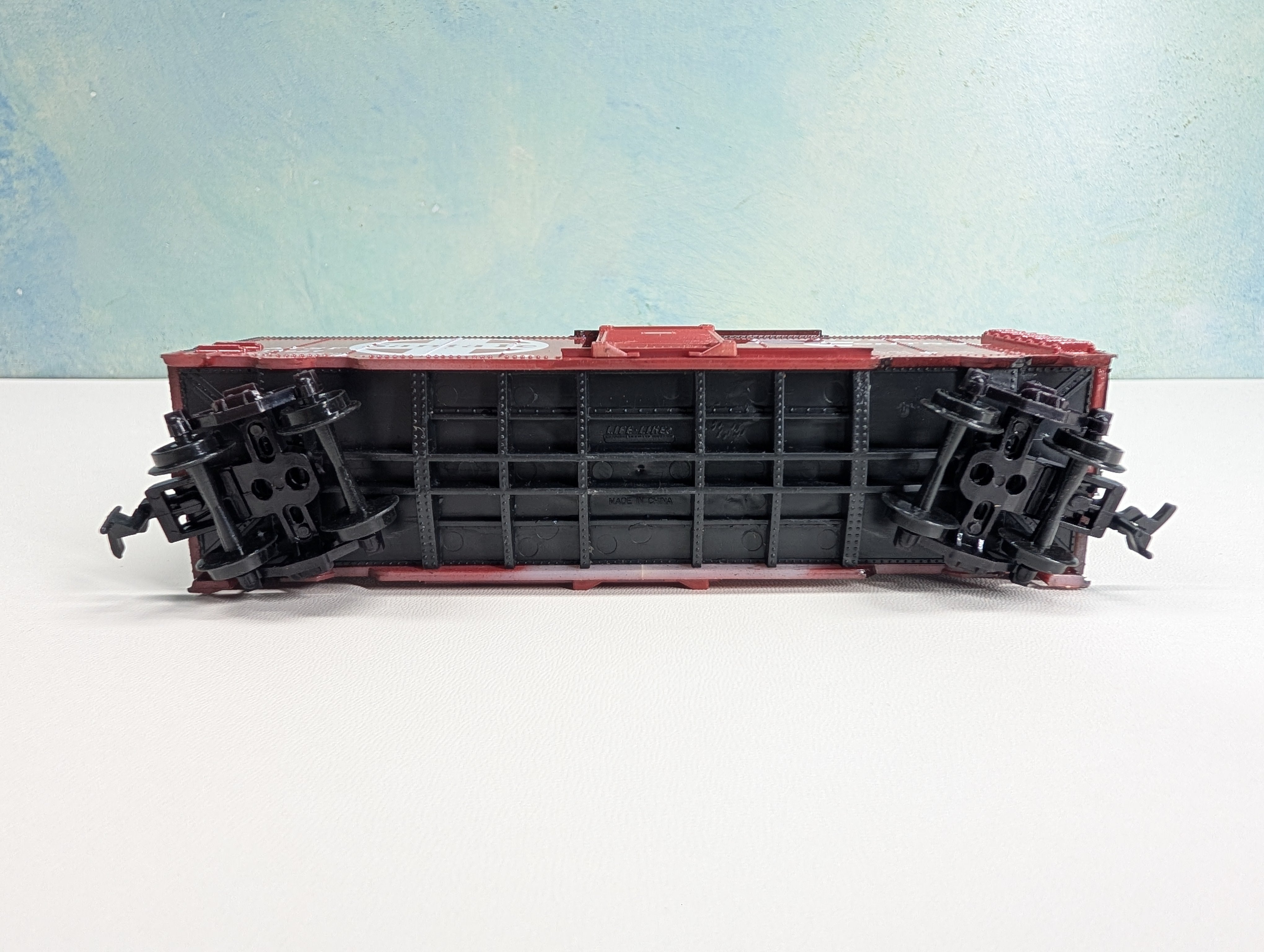 USED Life-Like HO Scale 40' Box Car (Glossy Paint) Santa Fe ATSF #16927