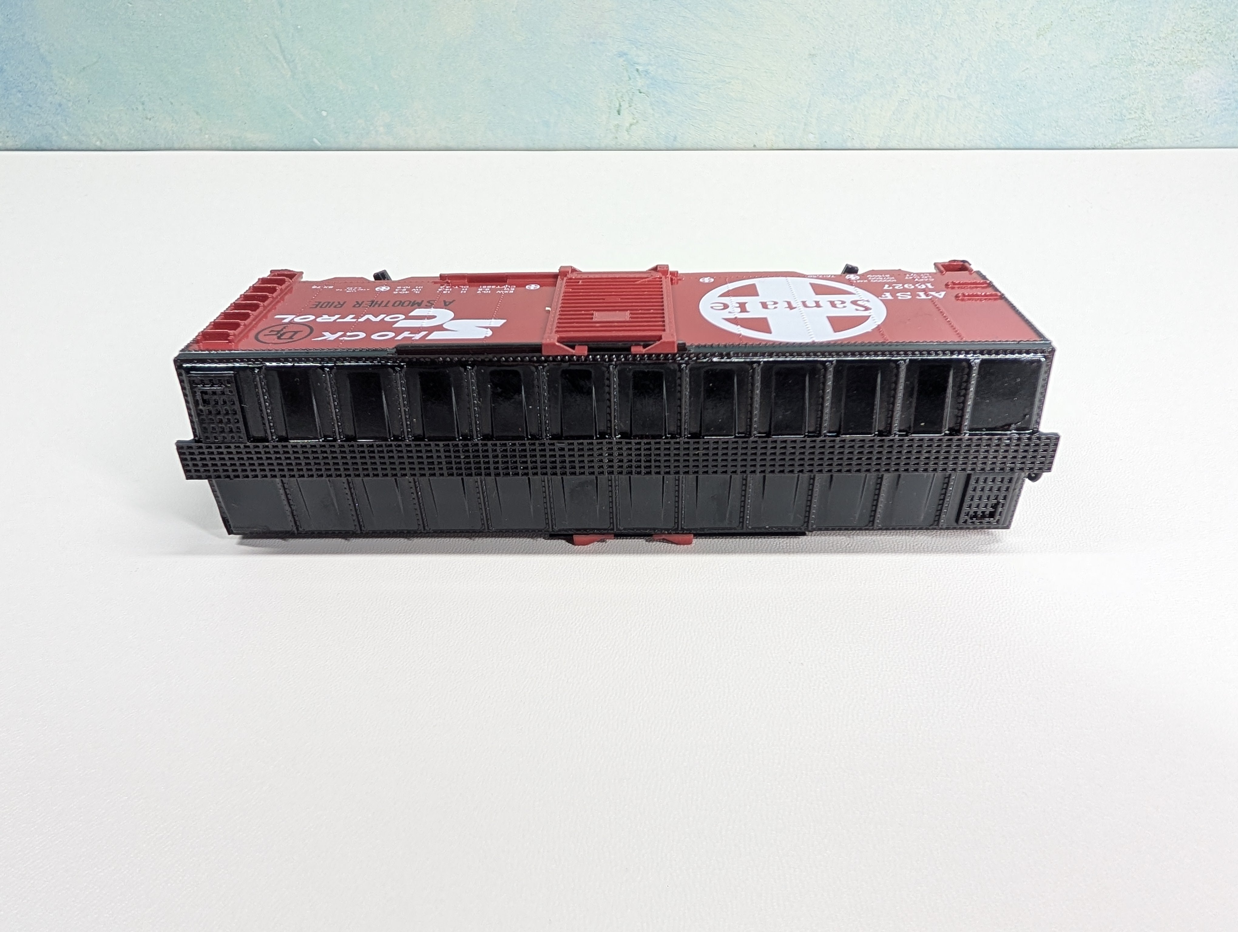 USED Life-Like HO Scale 40' Box Car (Glossy Paint) Santa Fe ATSF #16927