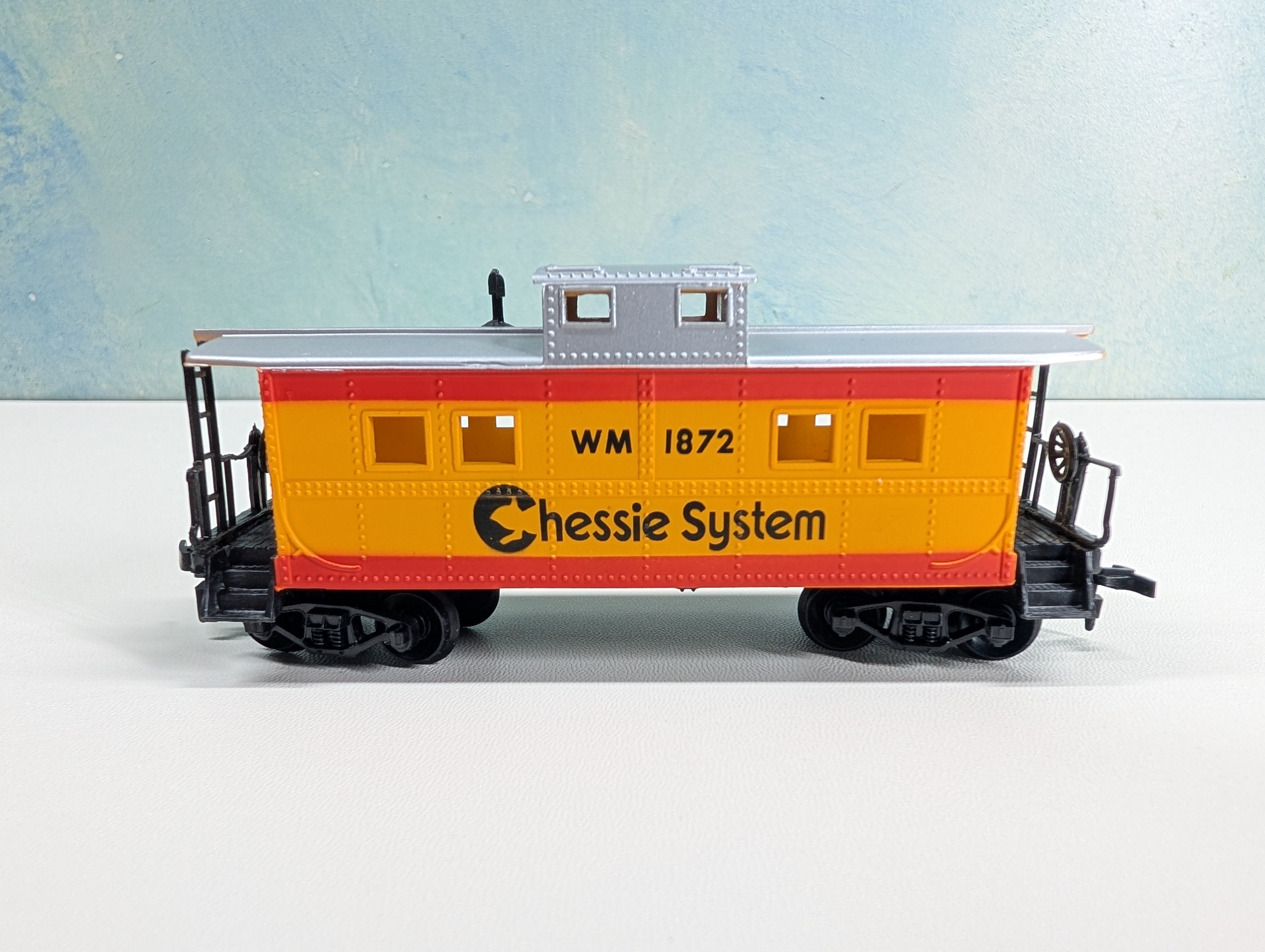 USED Life-Like HO Scale Caboose Chessie System WM #1872