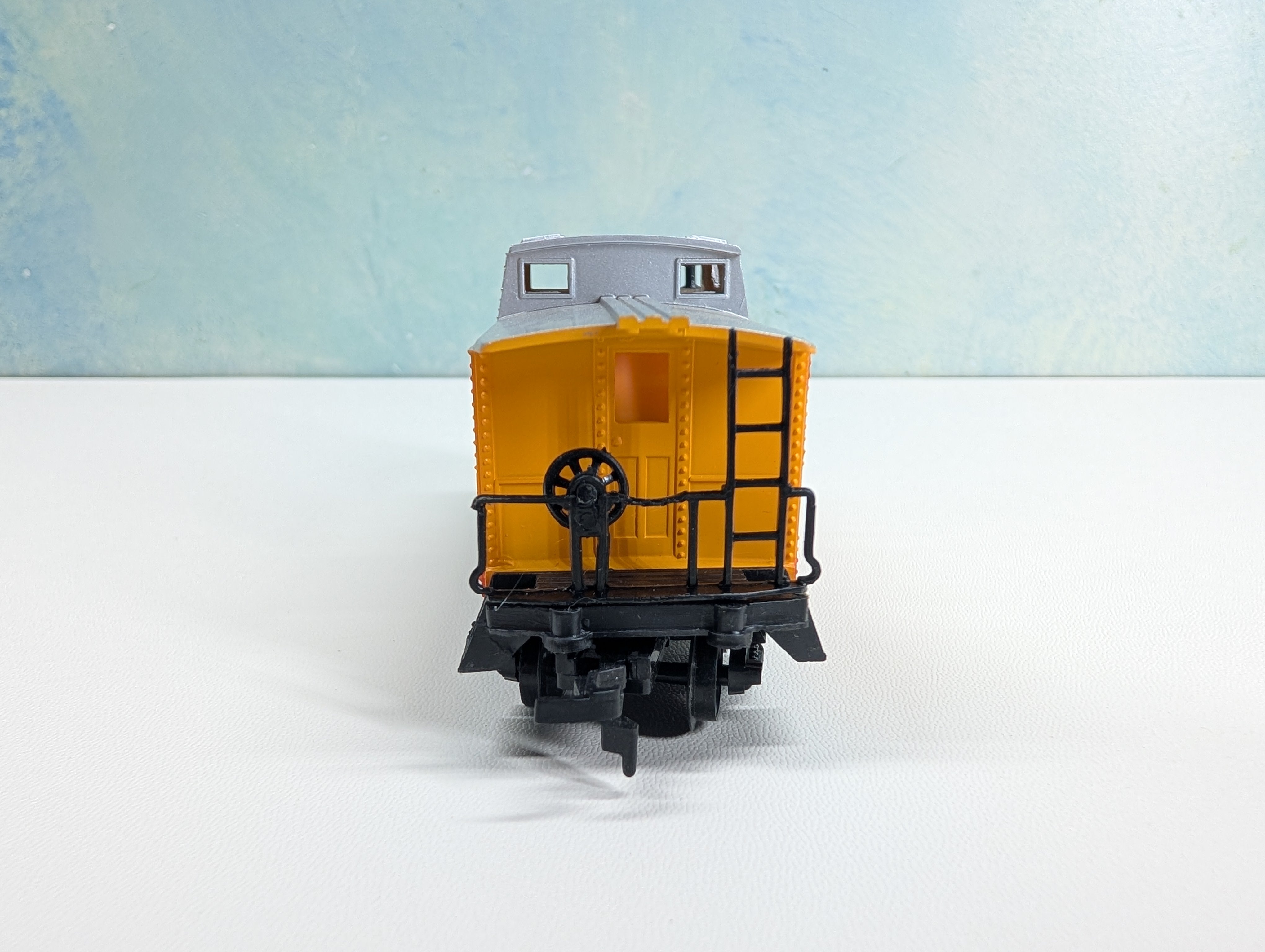 USED Life-Like HO Scale Caboose Chessie System WM #1872