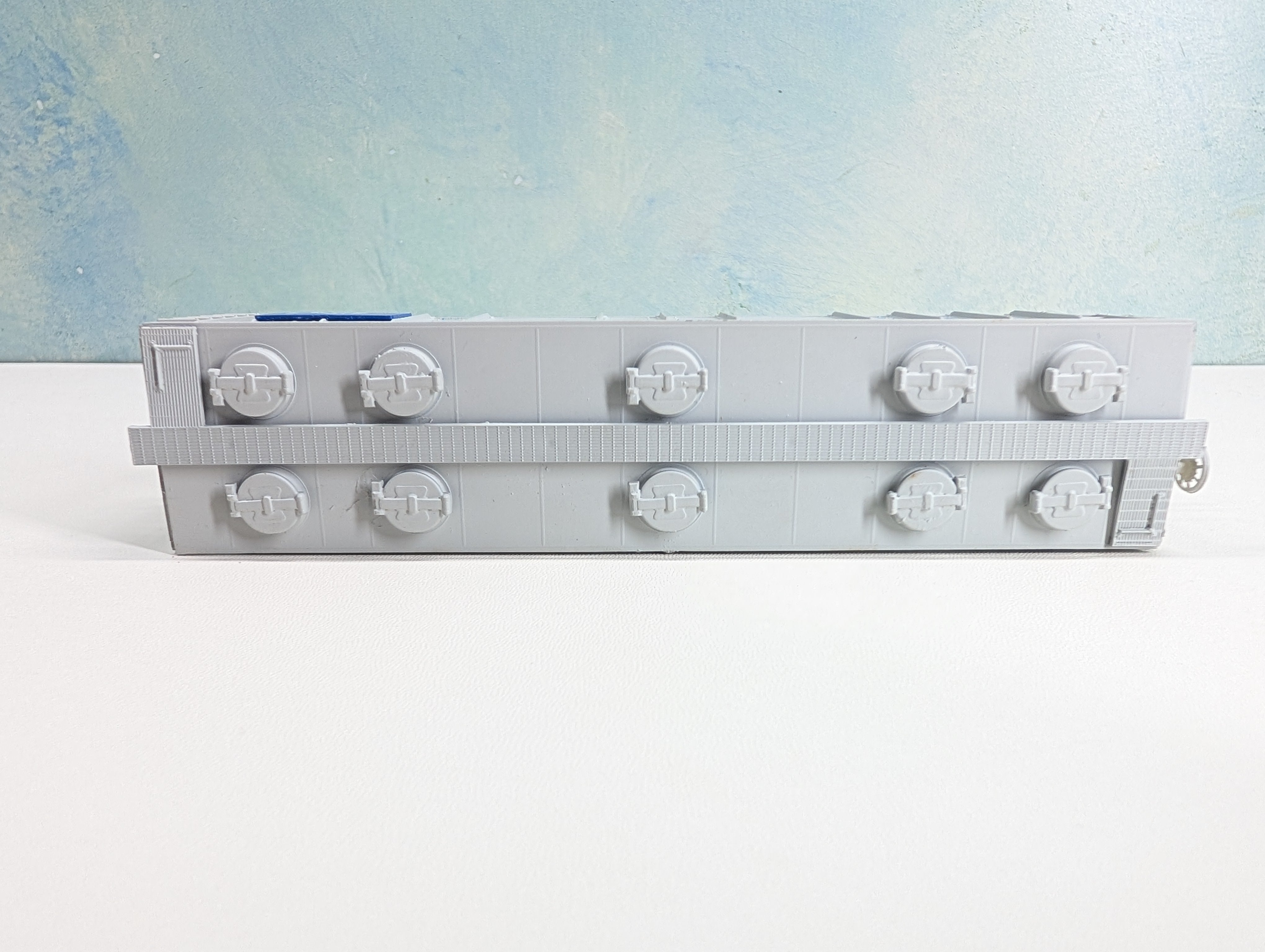 USED HO Scale Covered Hopper Naugatuck Plastics NAHX #15256