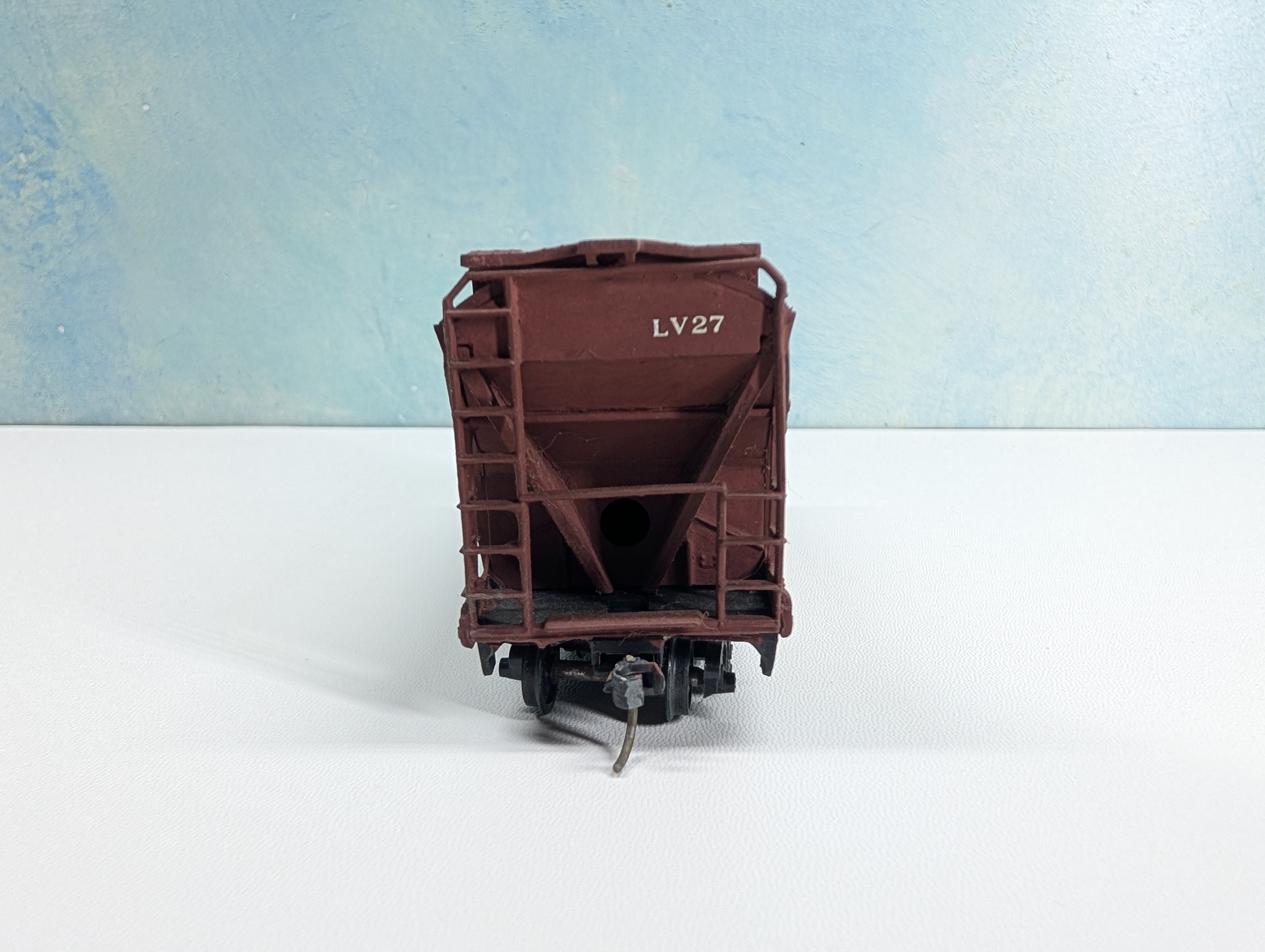 USED HO Scale ACF Centerflow Covered Hopper Lakeview #27 Custom