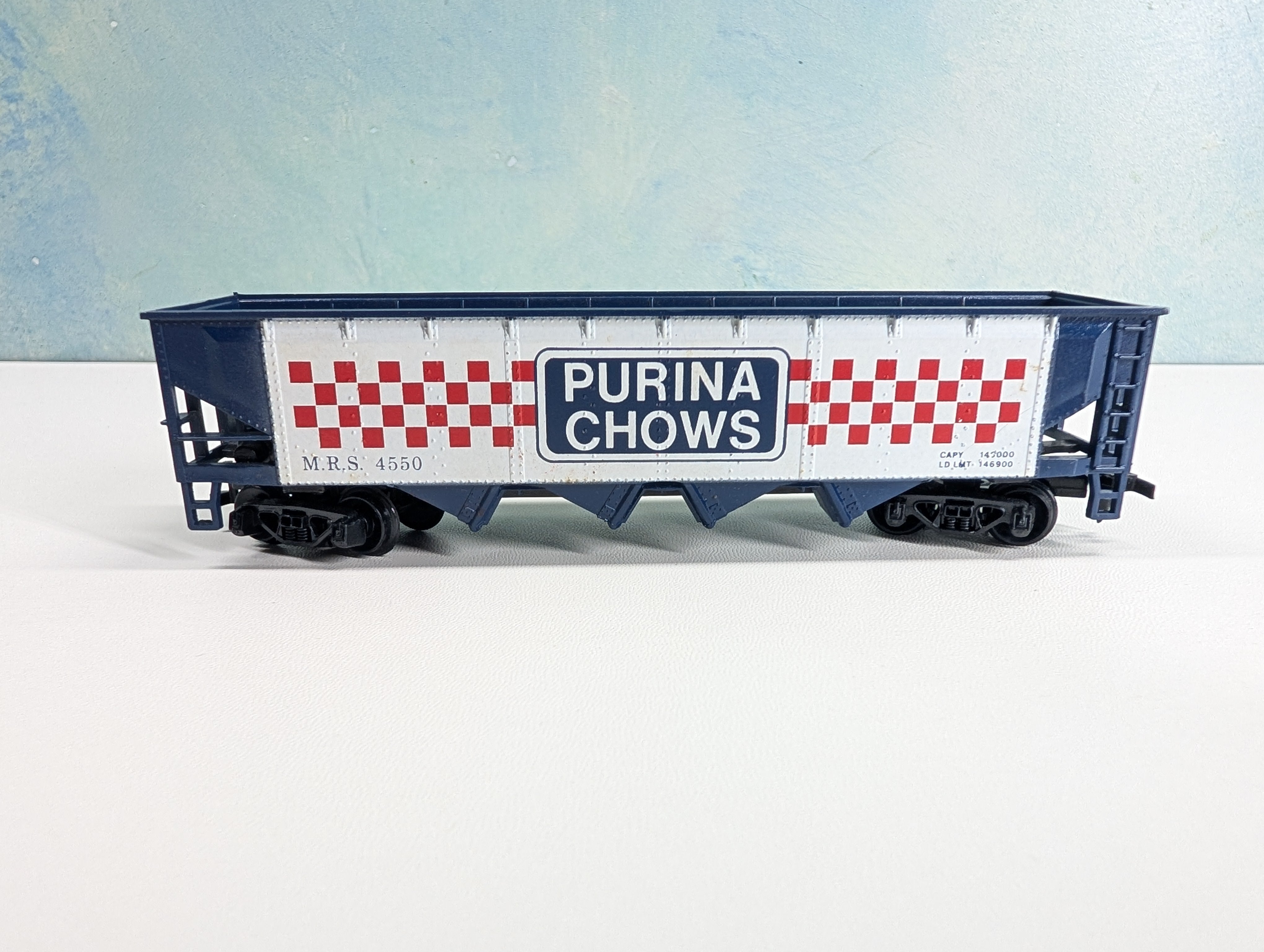 USED Tyco HO Scale Billboard Hopper Purina Chows MRS #4550