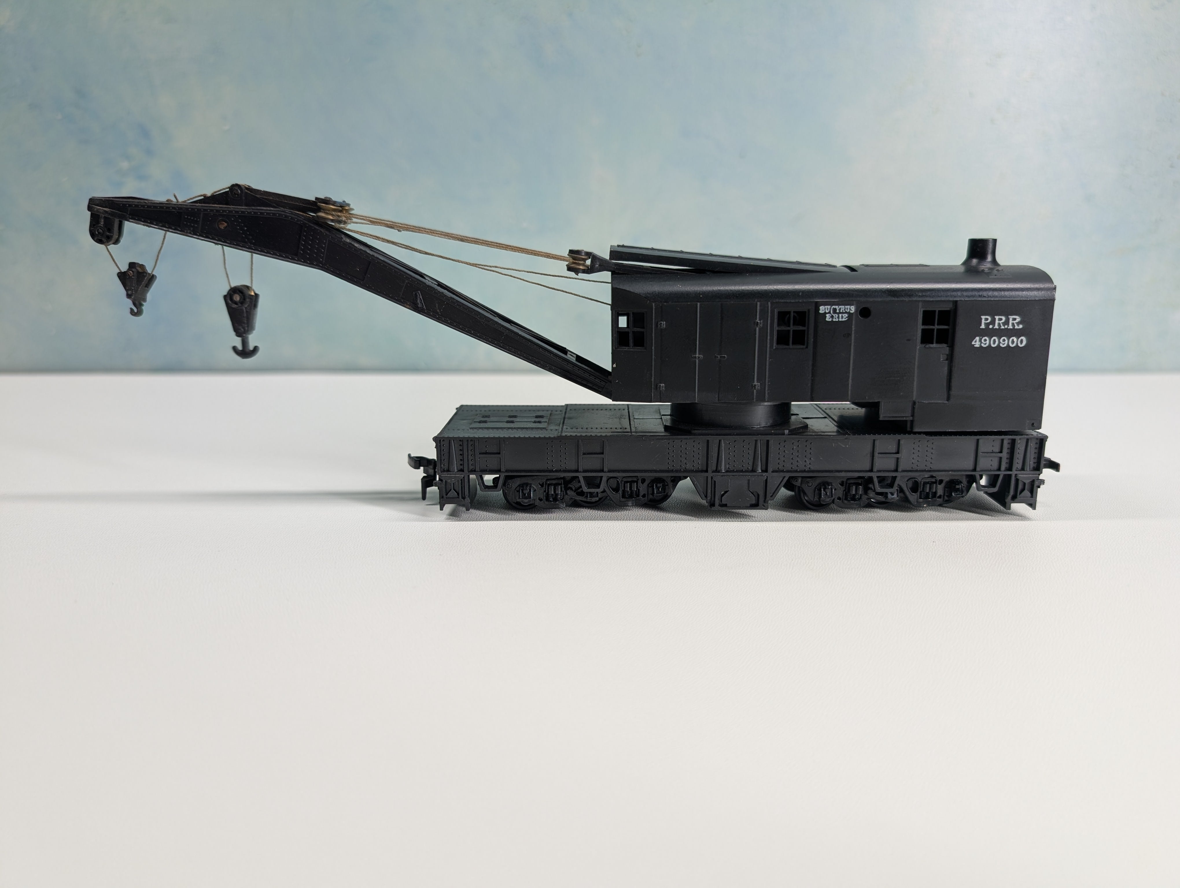 USED Athearn HO Scale 200 Ton Crane Pennsylvania PRR #490900