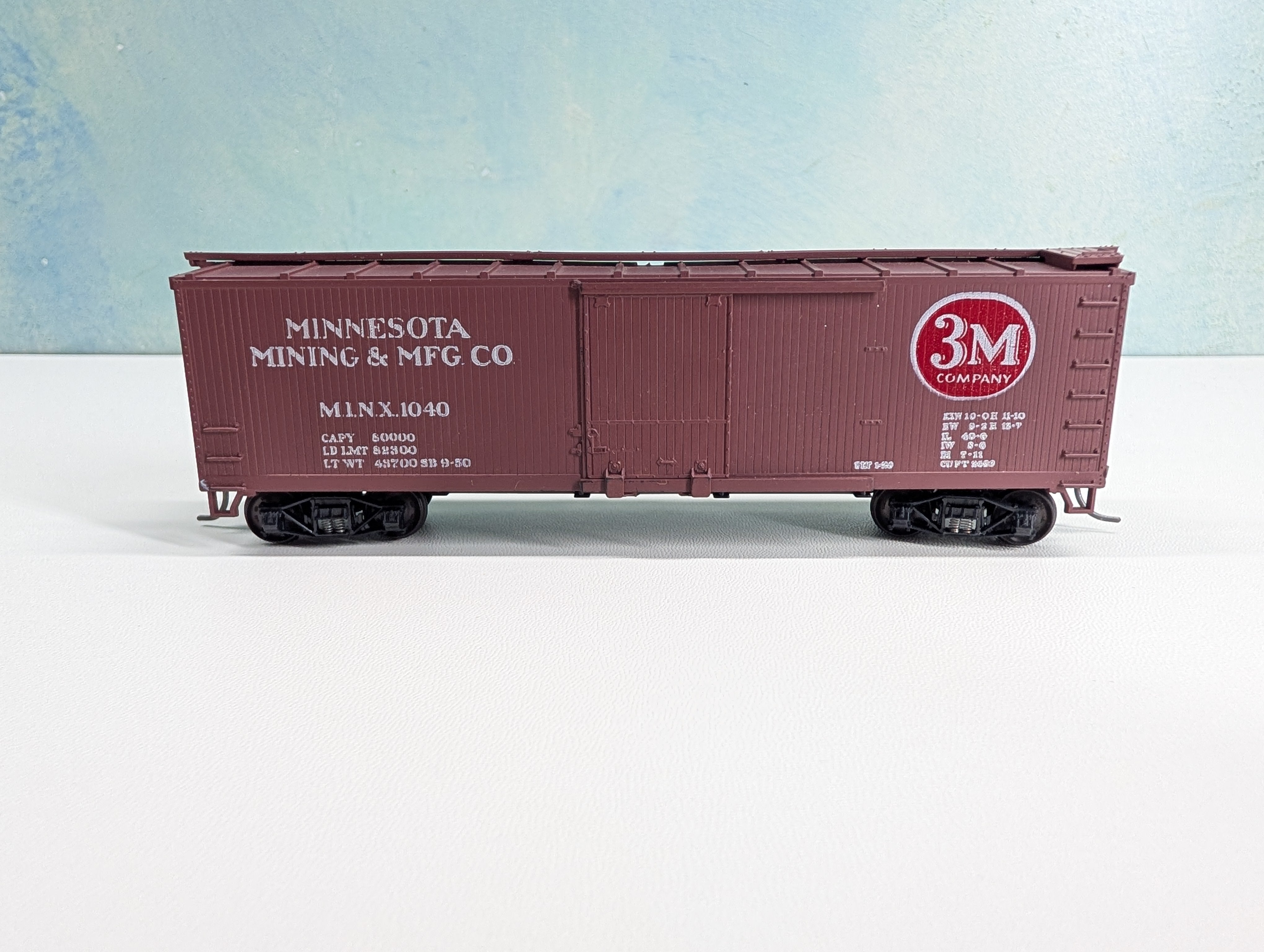 USED TRAIN MINIATURE 8054 HO Scale 40' Wood Box Car Minnesota Mining & MFG MINX #1040 Metal Wheels