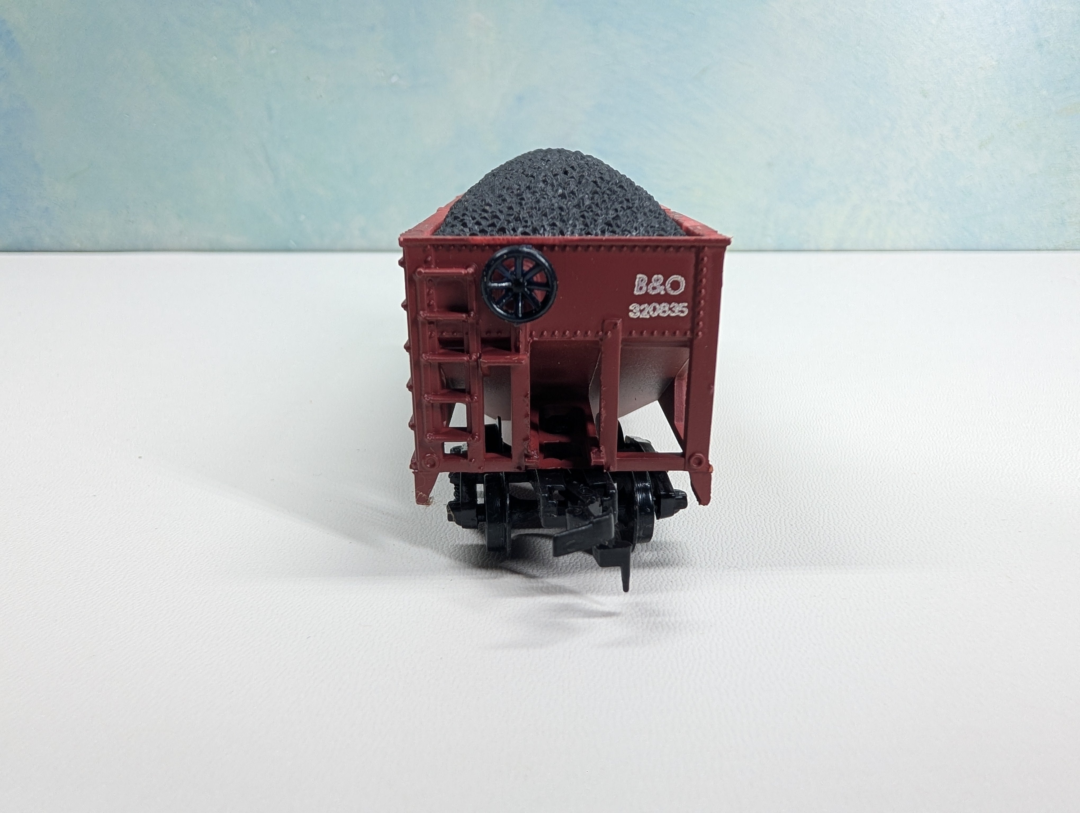 USED HO Scale 2 Bay Coal Hopper Baltimore and Ohio B&O #320835