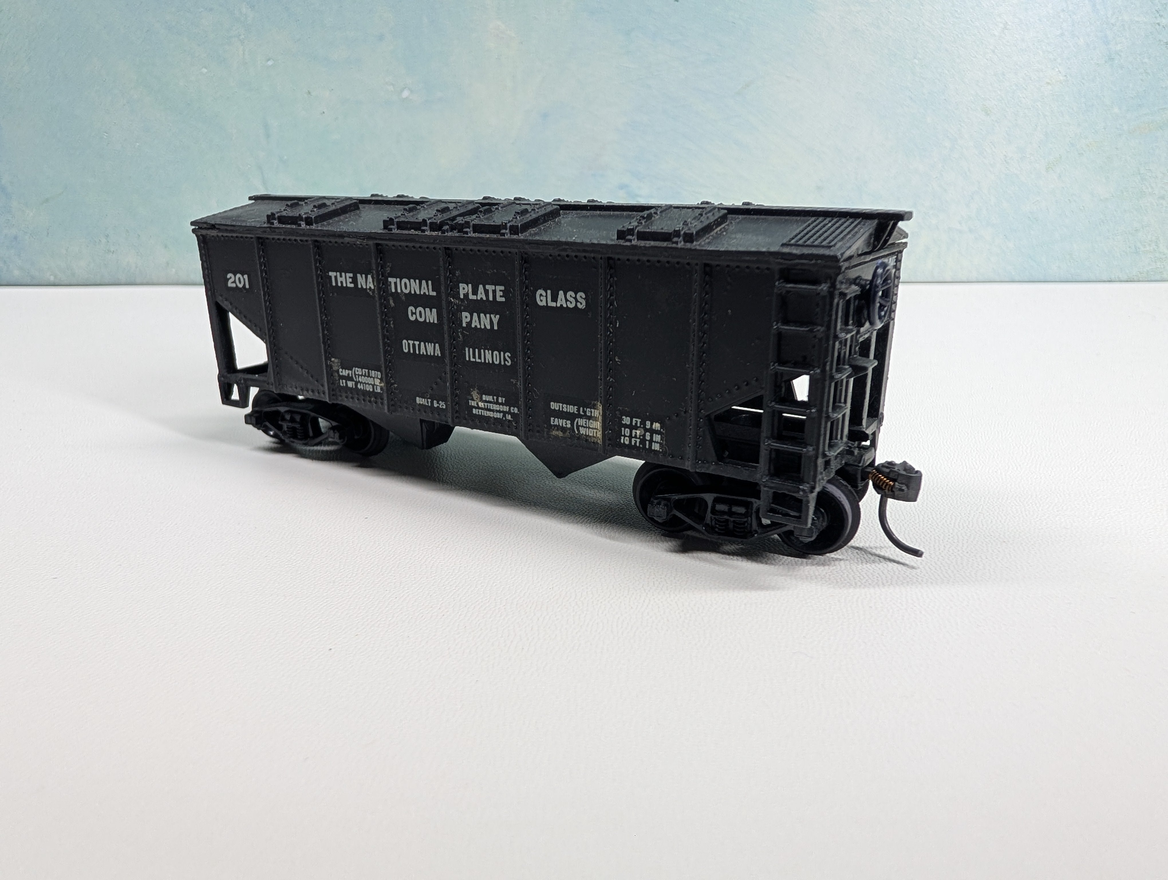 USED HO Scale 2 Bay Covered Hopper National Plate Glass Co #201 Ottawa Illinois, Decal