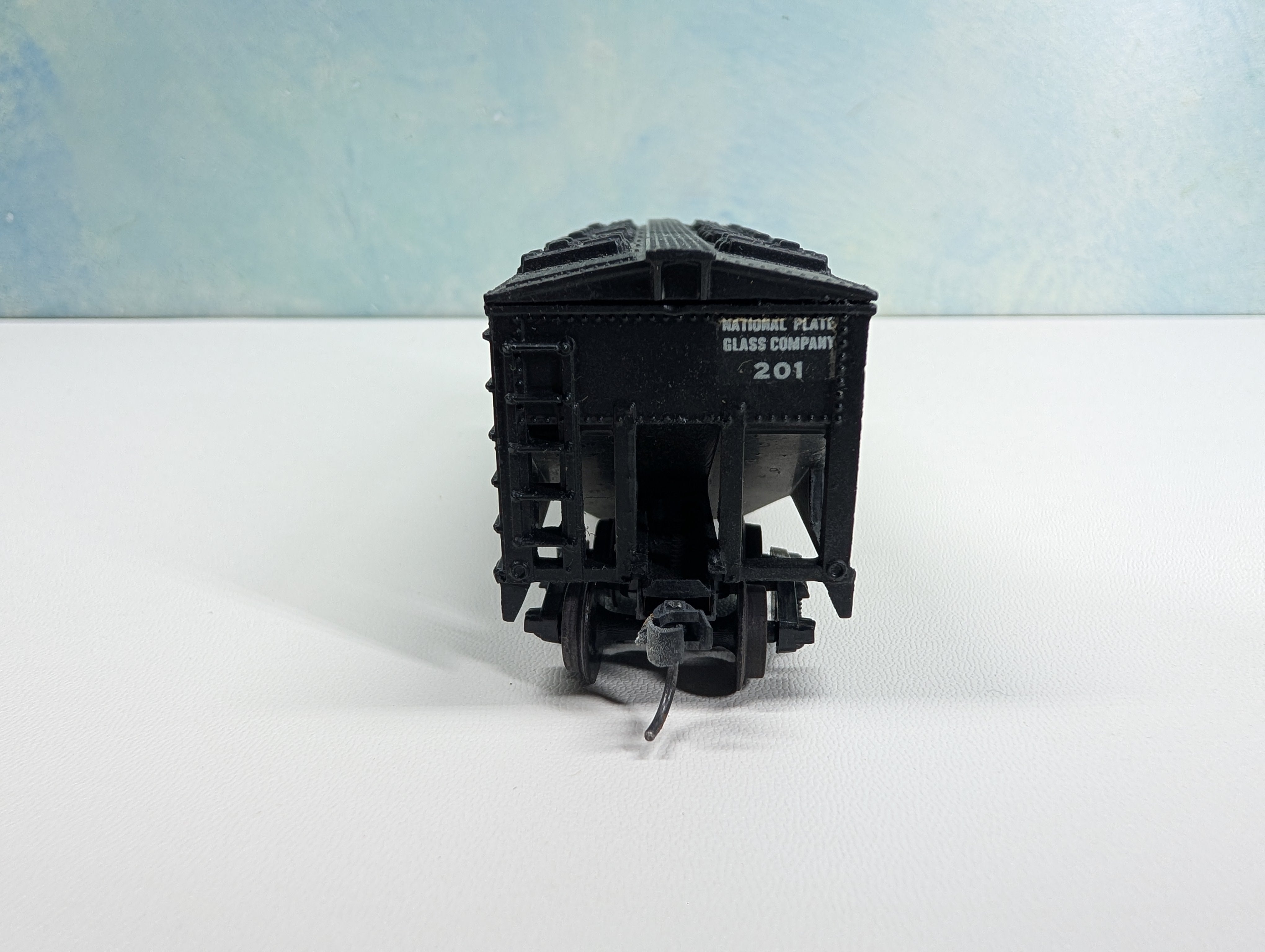 USED HO Scale 2 Bay Covered Hopper National Plate Glass Co #201 Ottawa Illinois, Decal
