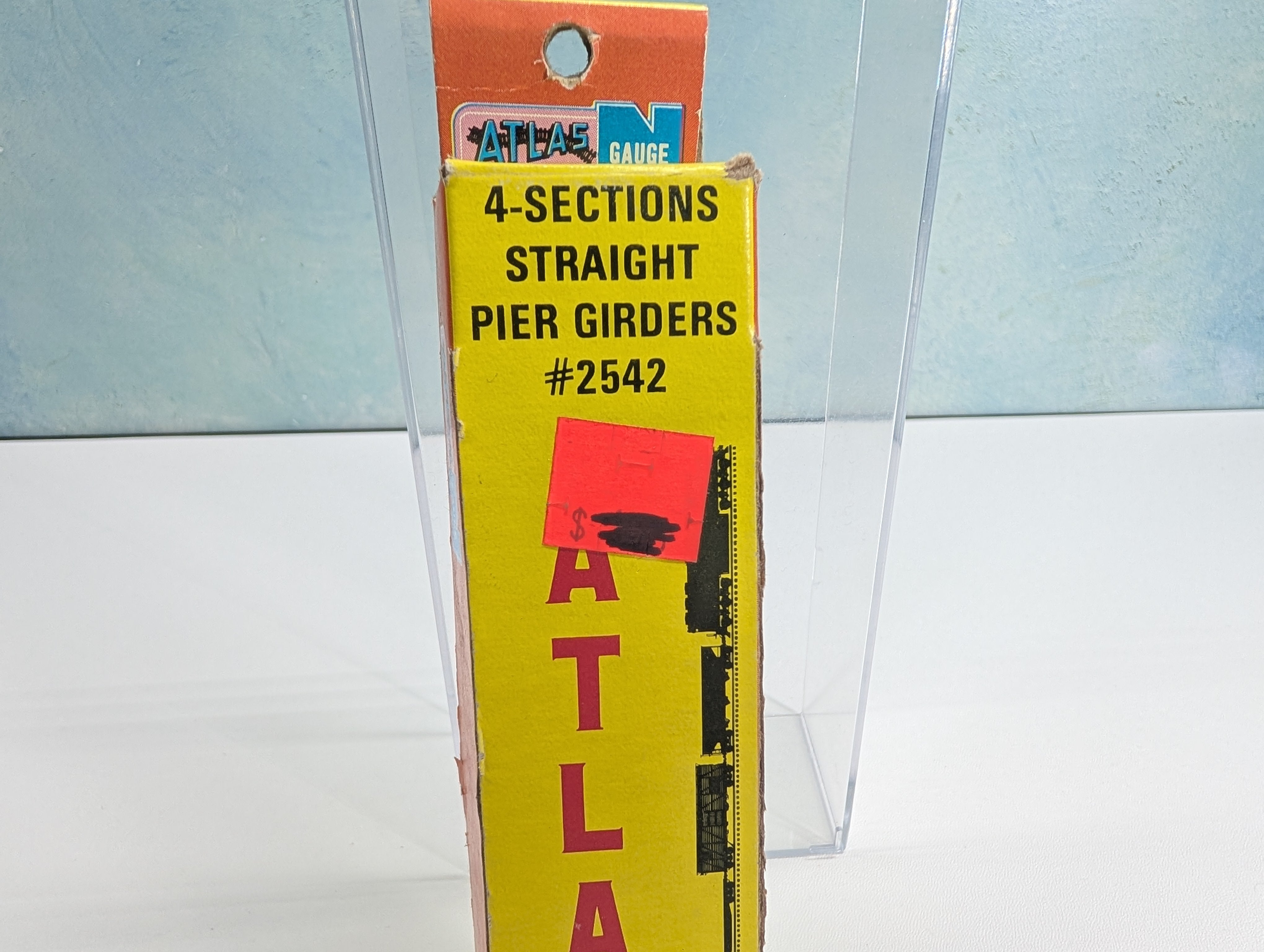 Atlas 2542 N Scale Straight Pier Girders (4 pcs)