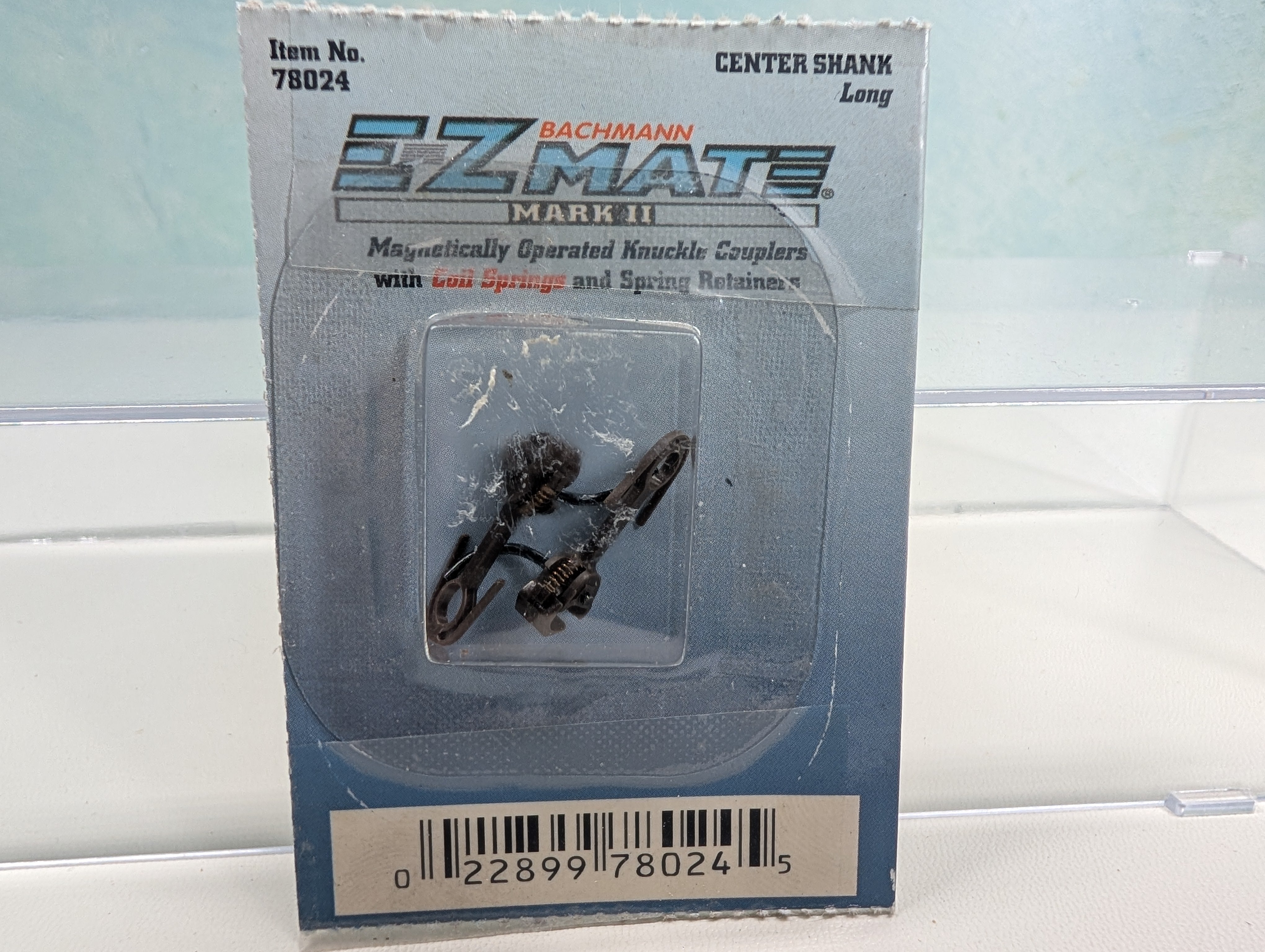 Bachmann 78024 HO Scale Center Shank, Long E-Z Mate Couplers (2 pcs)