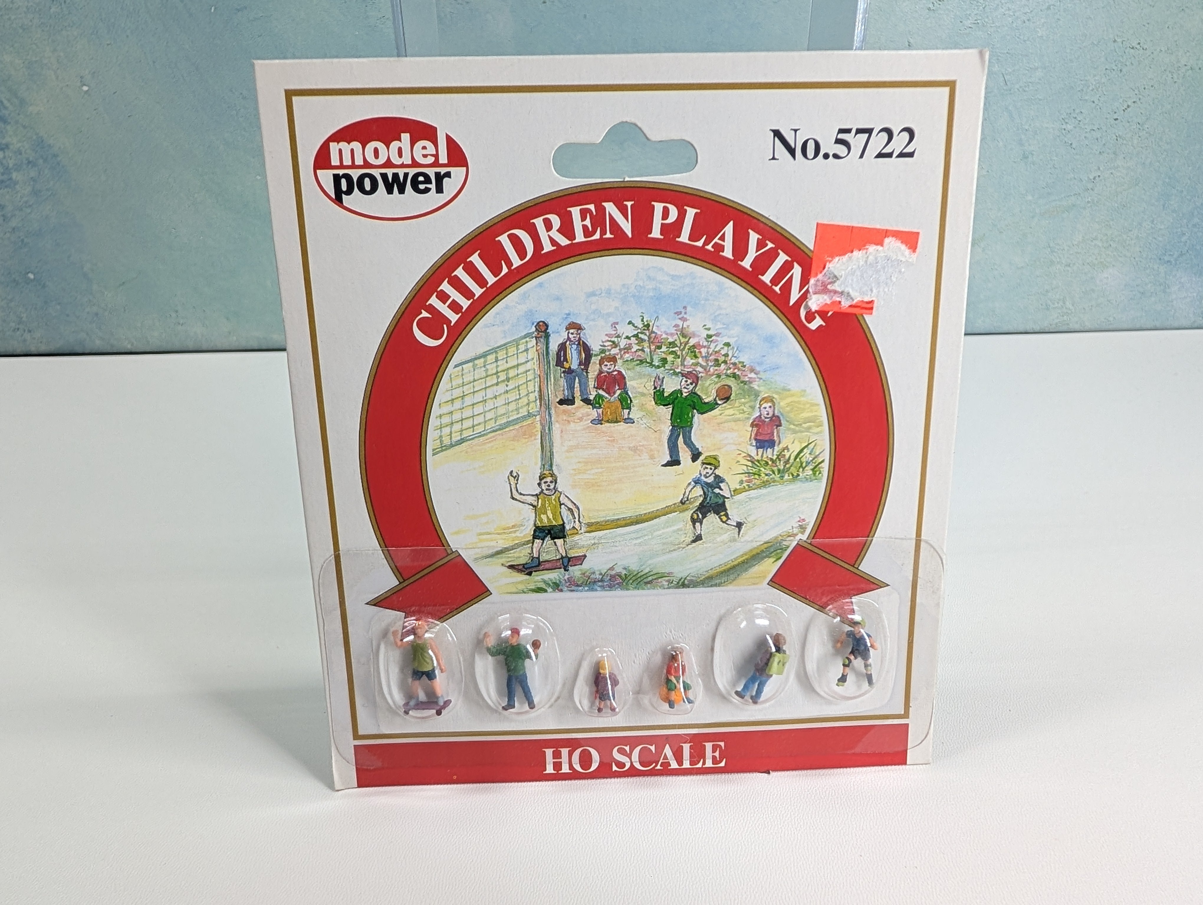 Model Power 5722 HO Scale Children Playing (6 pcs)