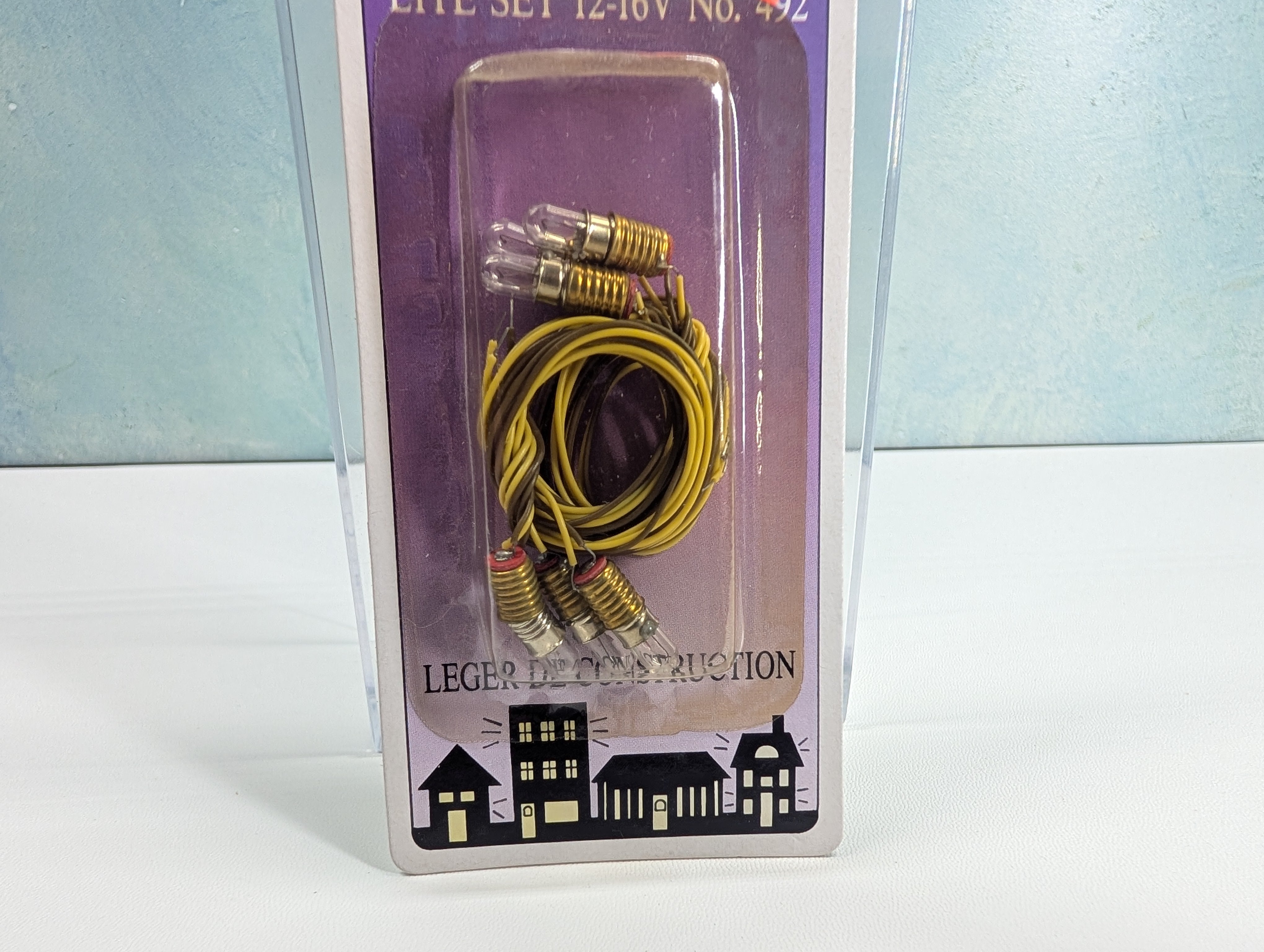 Model Power 492 Multi Scale 6-Economy Building Lite Set 12-16V
