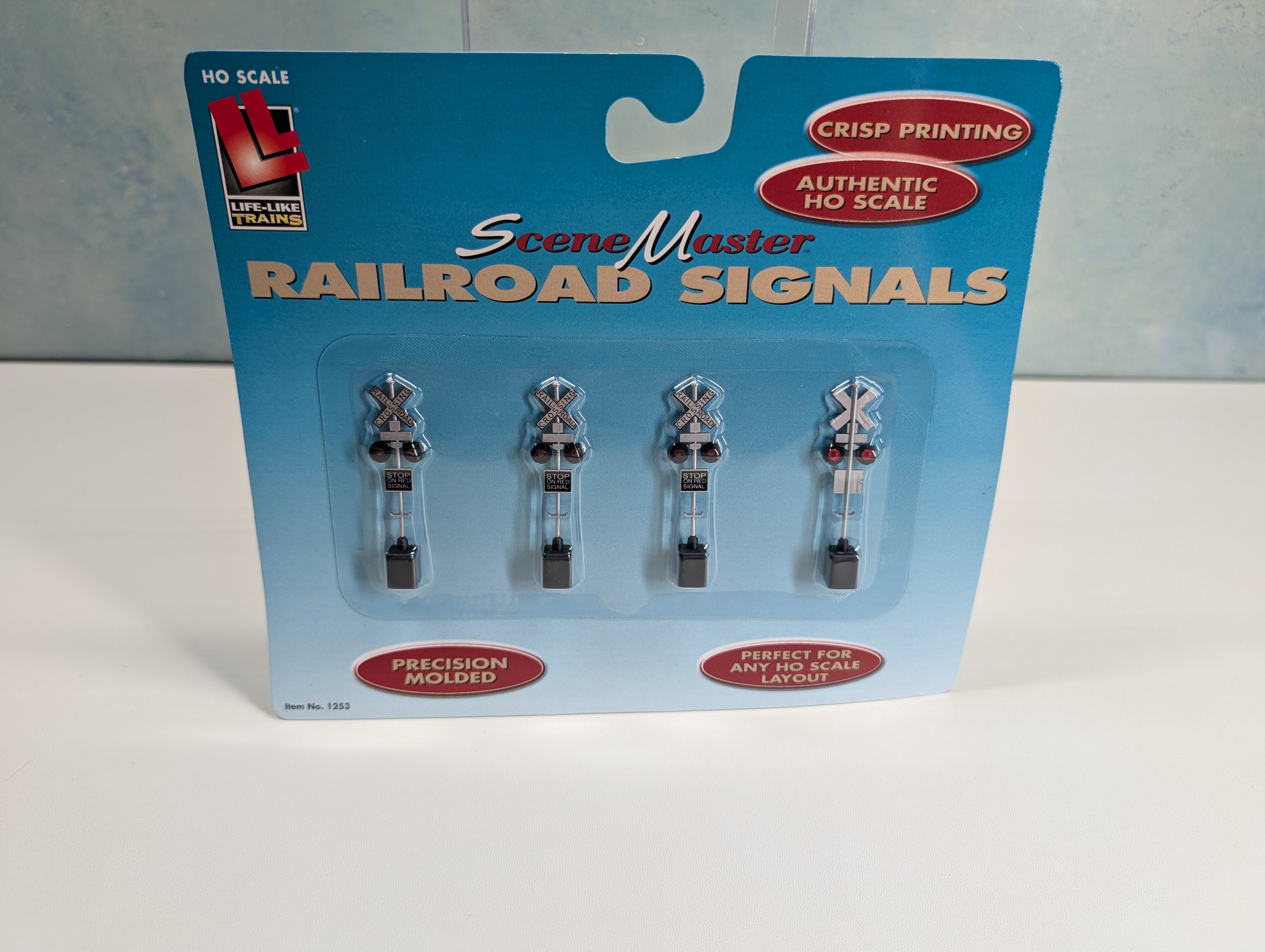 Life-Like 1253 HO Scale Railroad Signal Signs (4 pcs)