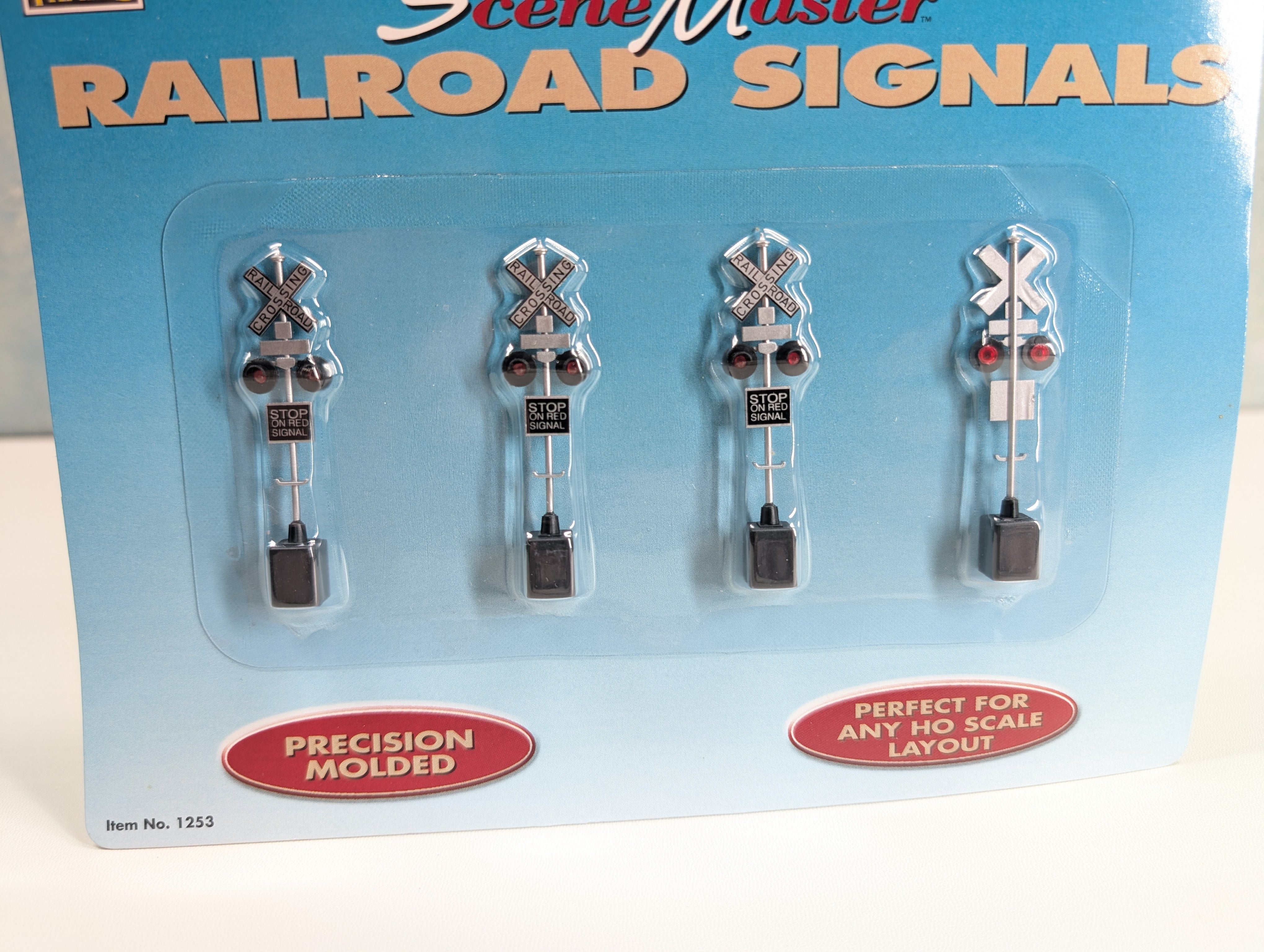 Life-Like 1253 HO Scale Railroad Signal Signs (4 pcs)