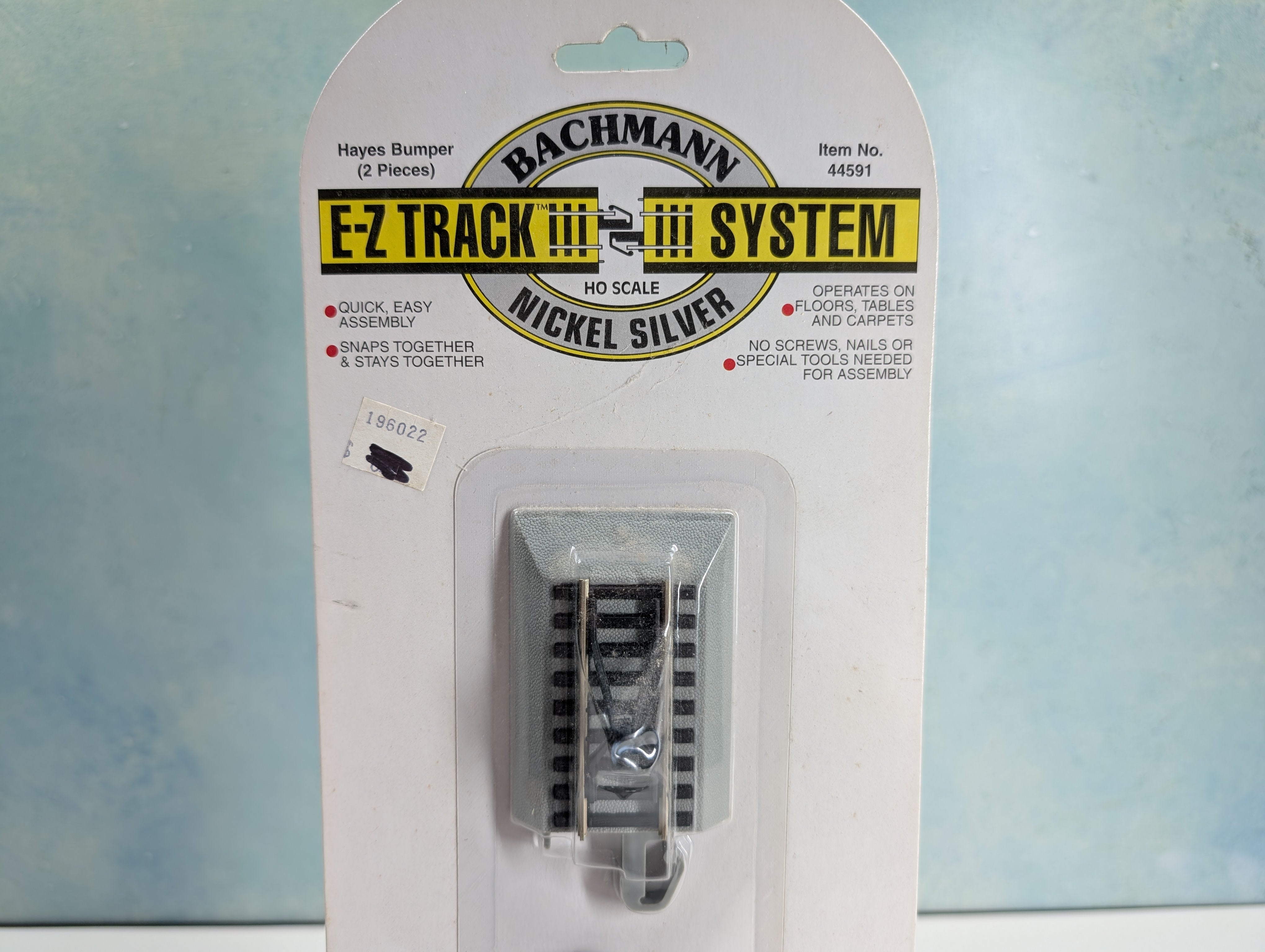 Bachmann 44591 HO Scale E-Z Track Hayes Bumpers w/ Nickel Silver, Gray Roadbed (2 pcs)