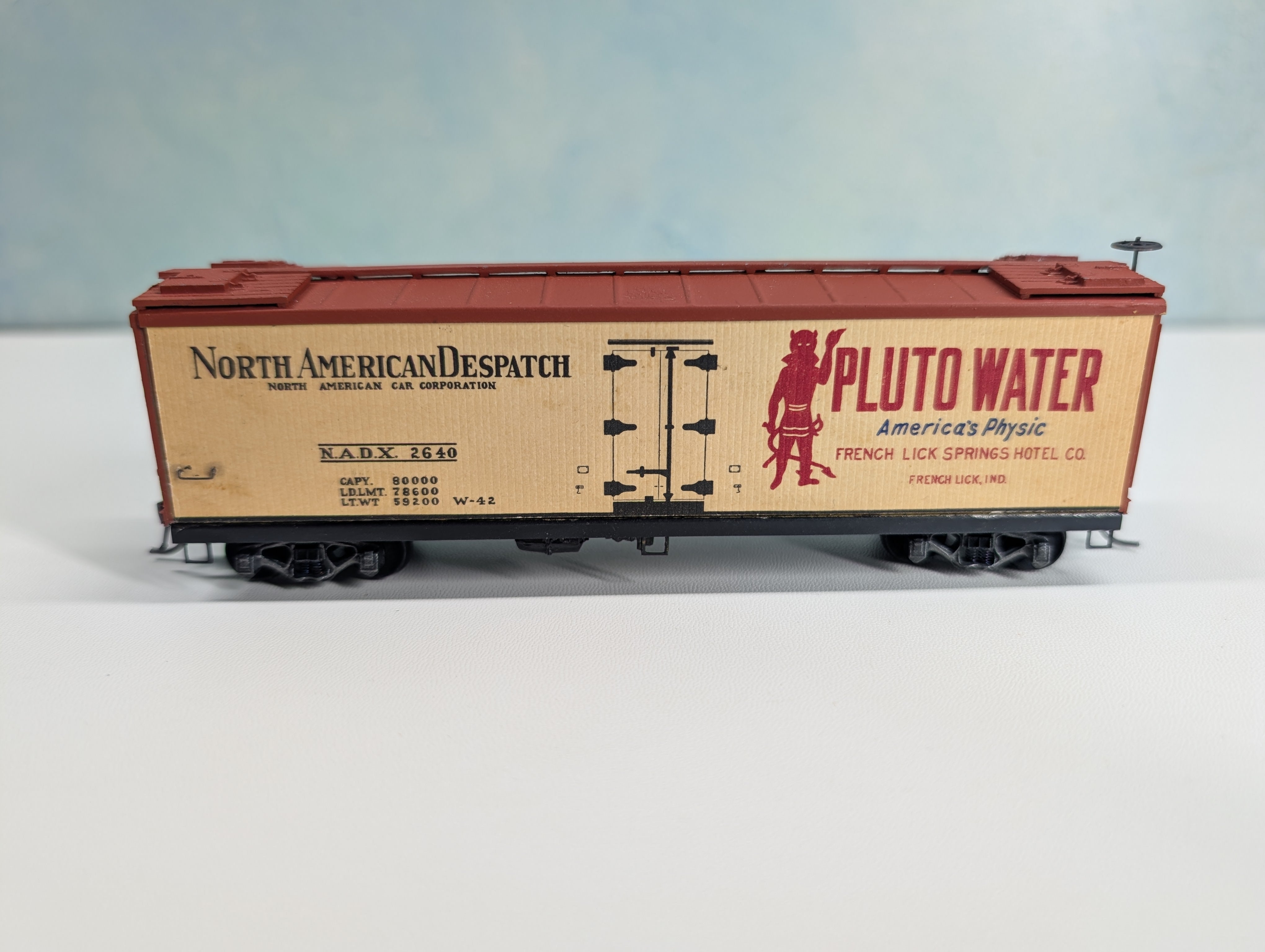 USED Mantua HO Scale 41' Wood Reefer, Built Kit Pluto Water NADX #2640 Metal Wheels
