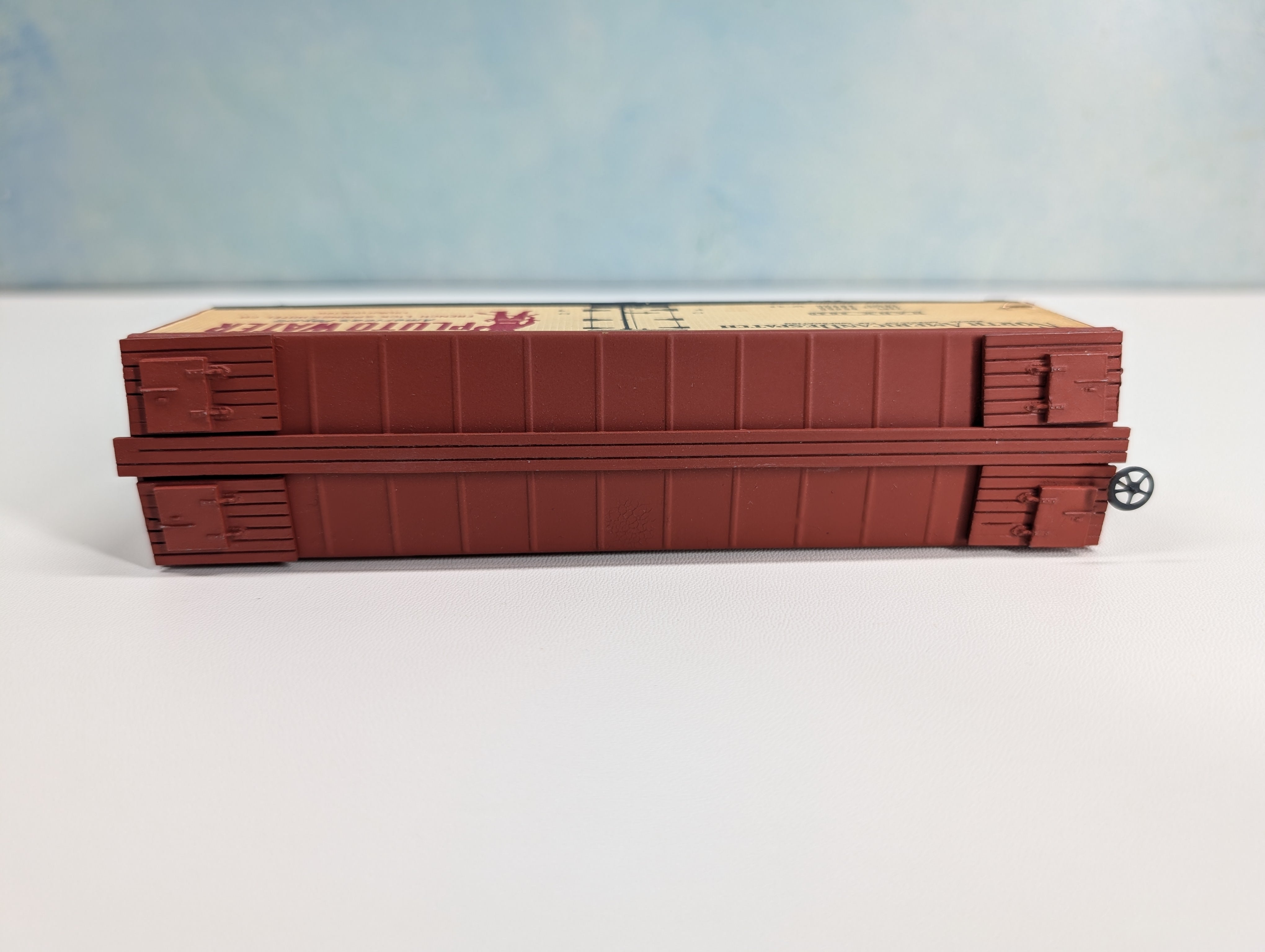 USED Mantua HO Scale 41' Wood Reefer, Built Kit Pluto Water NADX #2640 Metal Wheels