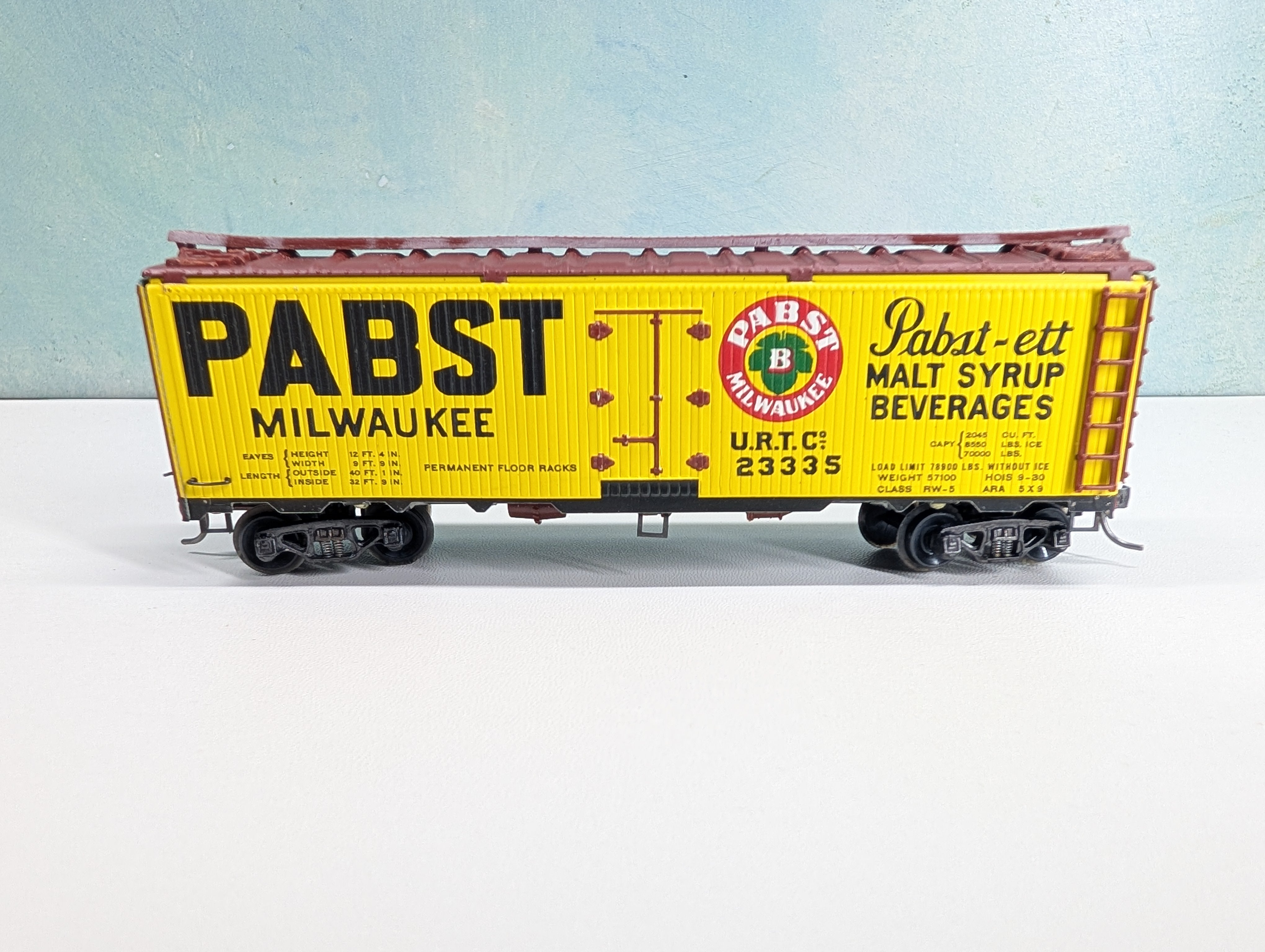 USED Varney HO Scale 41' Wood Reefer, Metal Pabst Milwaukee URTC #23335