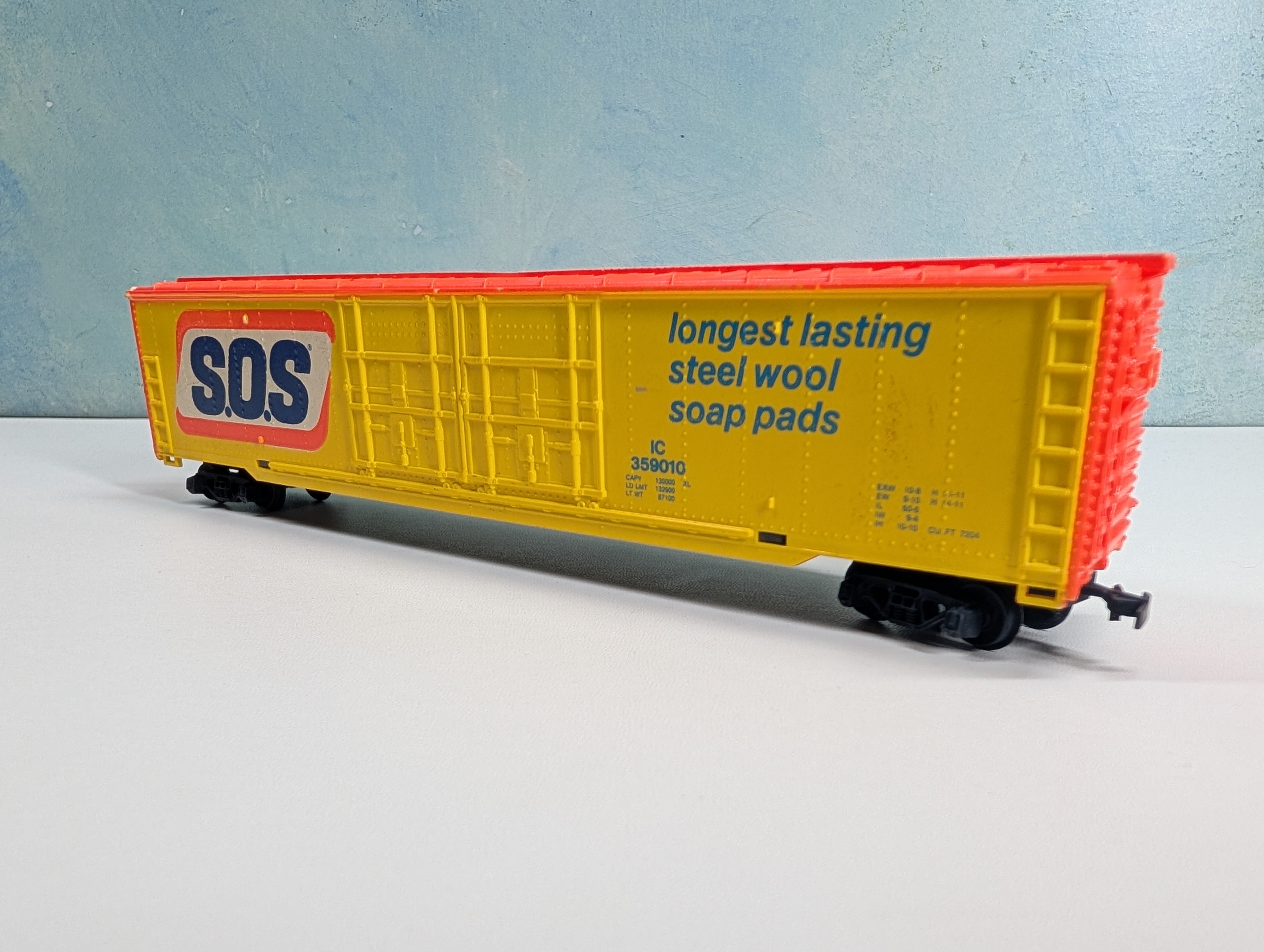 USED Tyco HO Scale 62' Billboard Box Car S.O.S. IC #259010