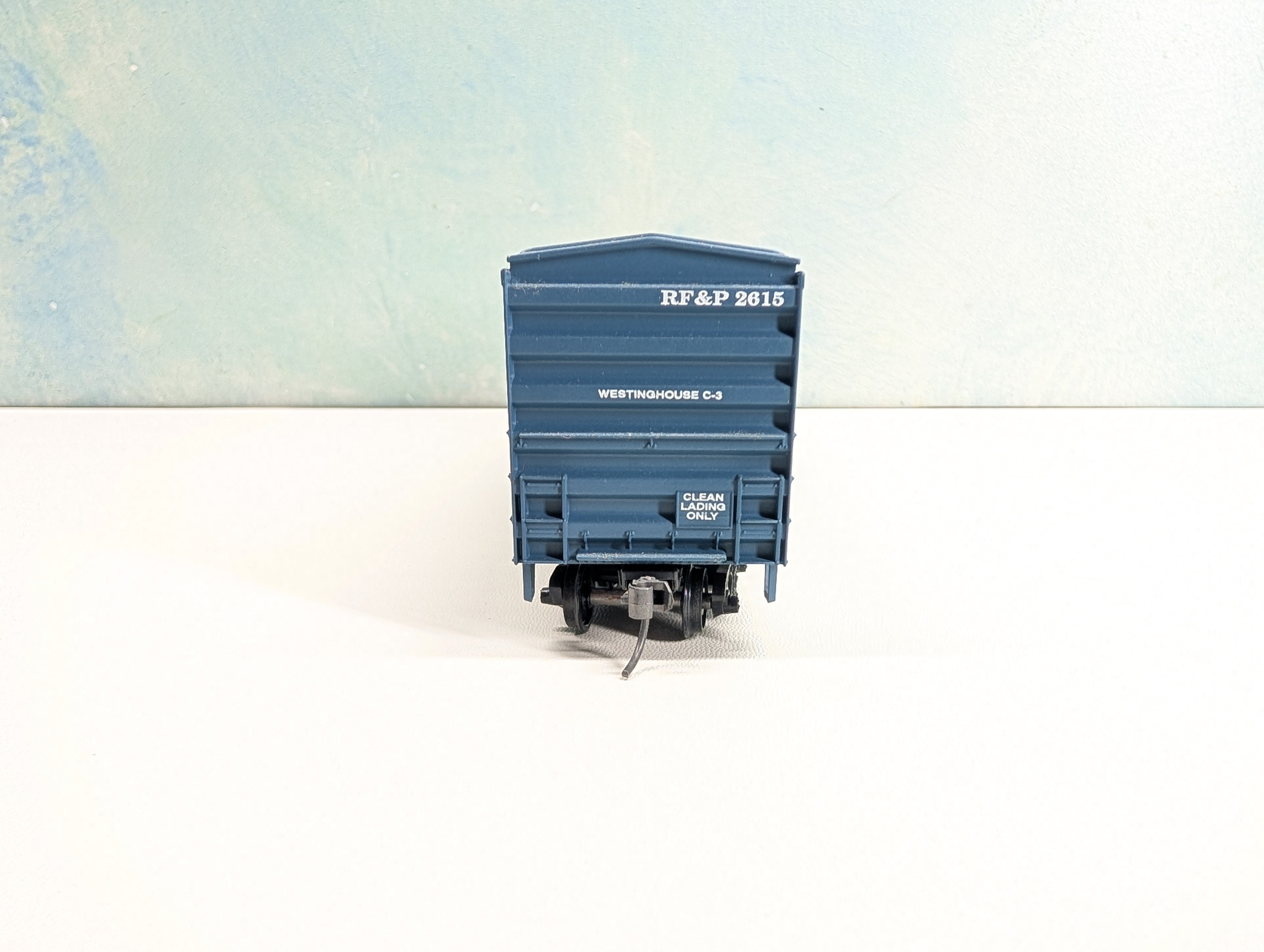 USED Athearn HO Scale 50' Box Car Richmond, Fredericksburg & Potomac RF&P #2615 Bev-Bel