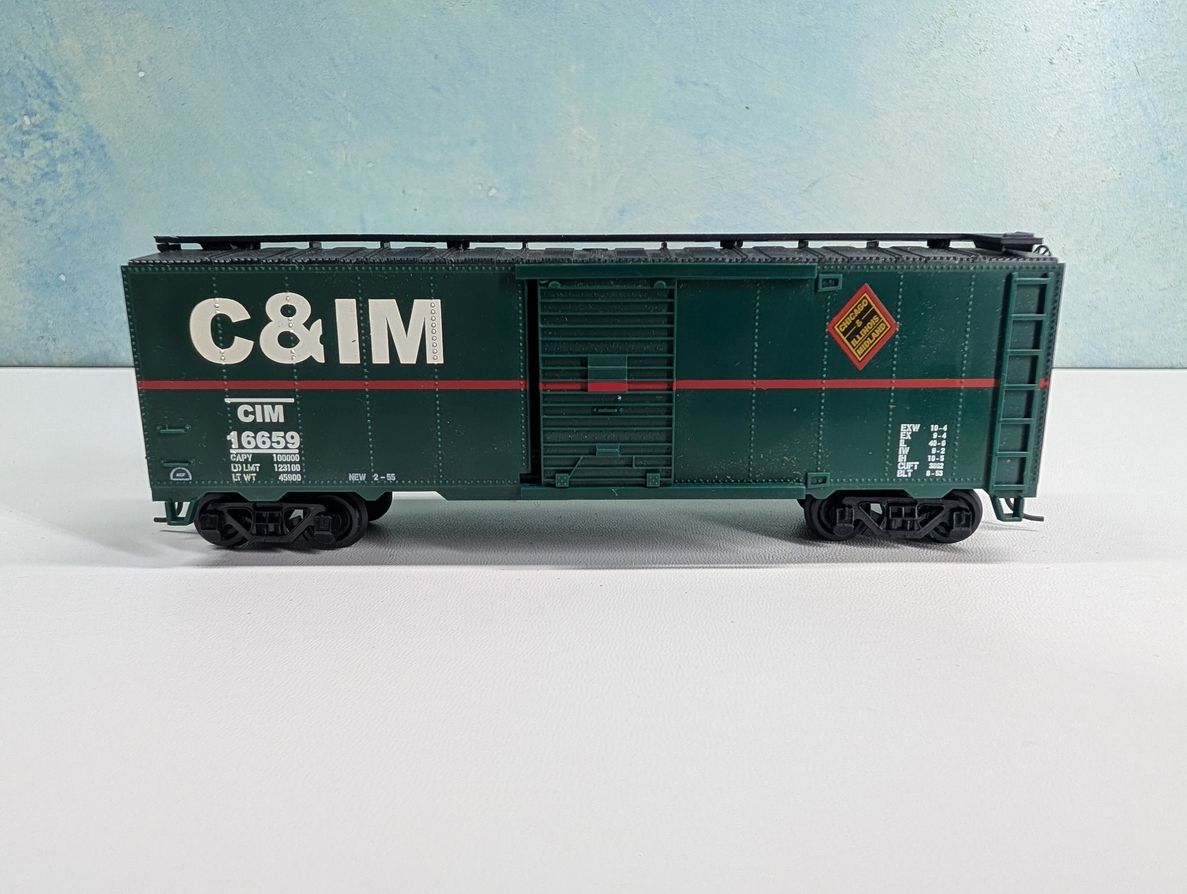USED Bachmann HO Scale 40' Box Car Chicago & Illinois Midland CIM #16659