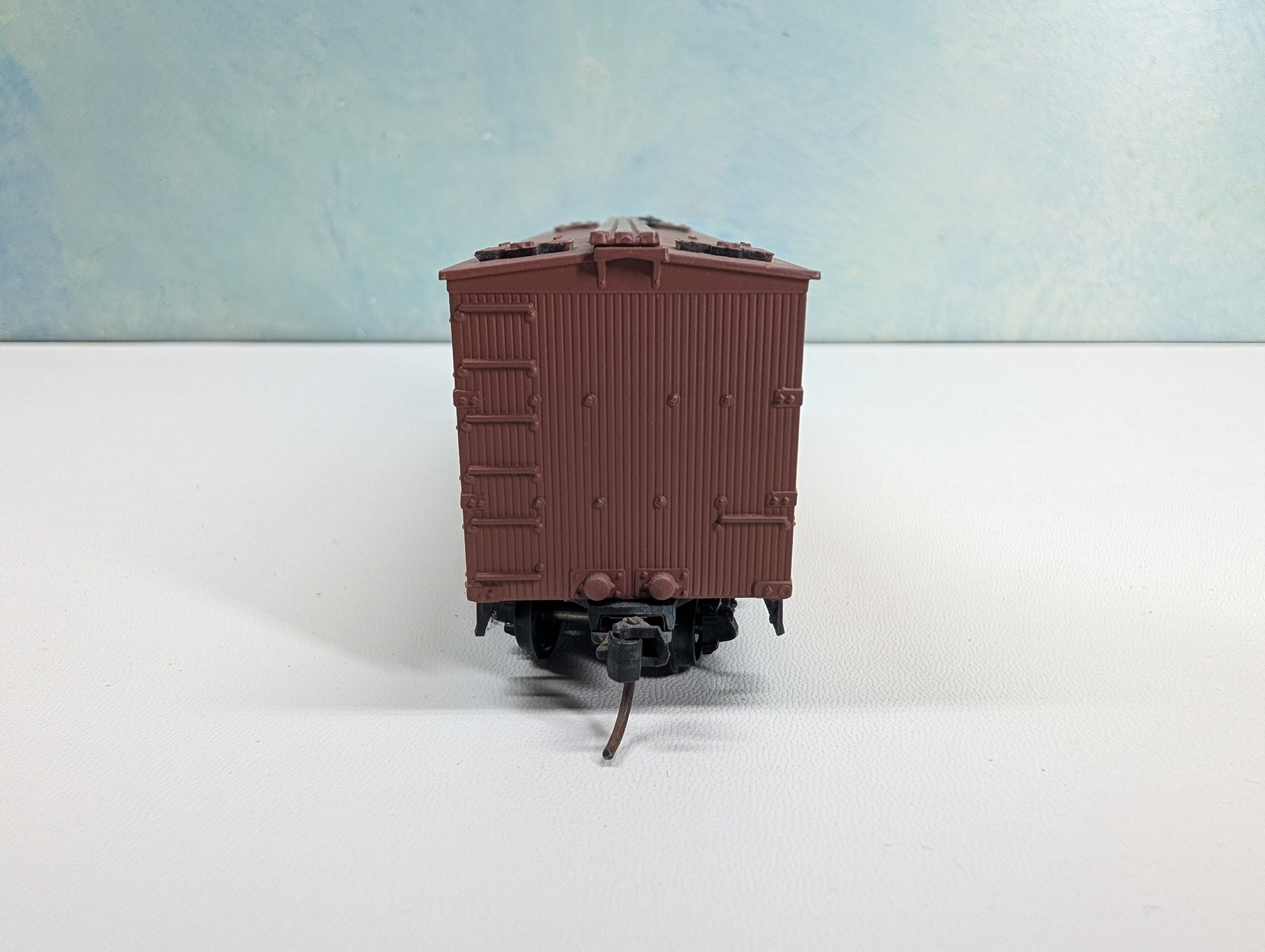 USED Roundhouse HO Scale 36' Reefer Monarch Brewing Co NX #3390 Bull Frog Beer
