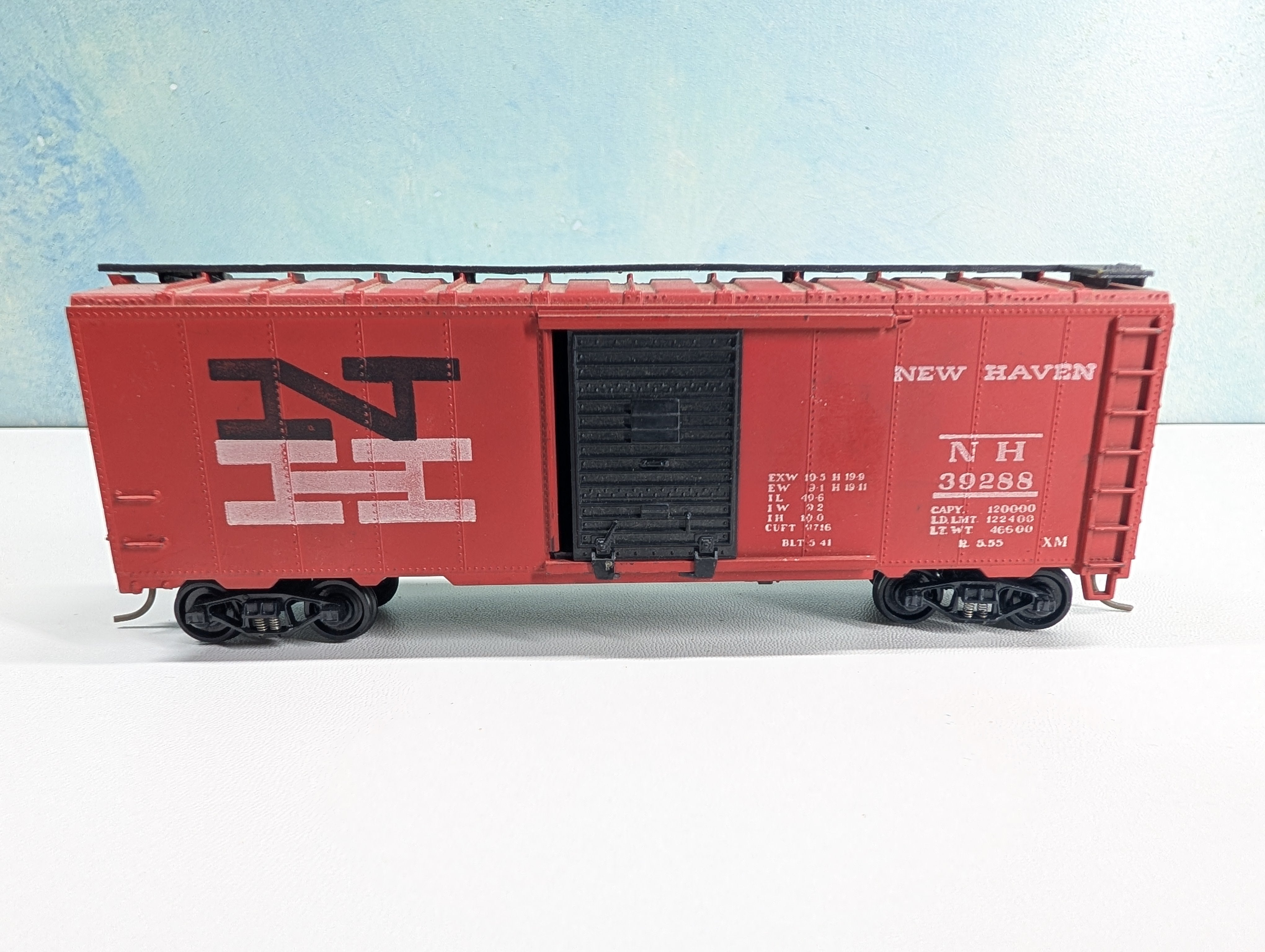 USED Athearn HO Scale 40' Box Car New Haven NH #39288