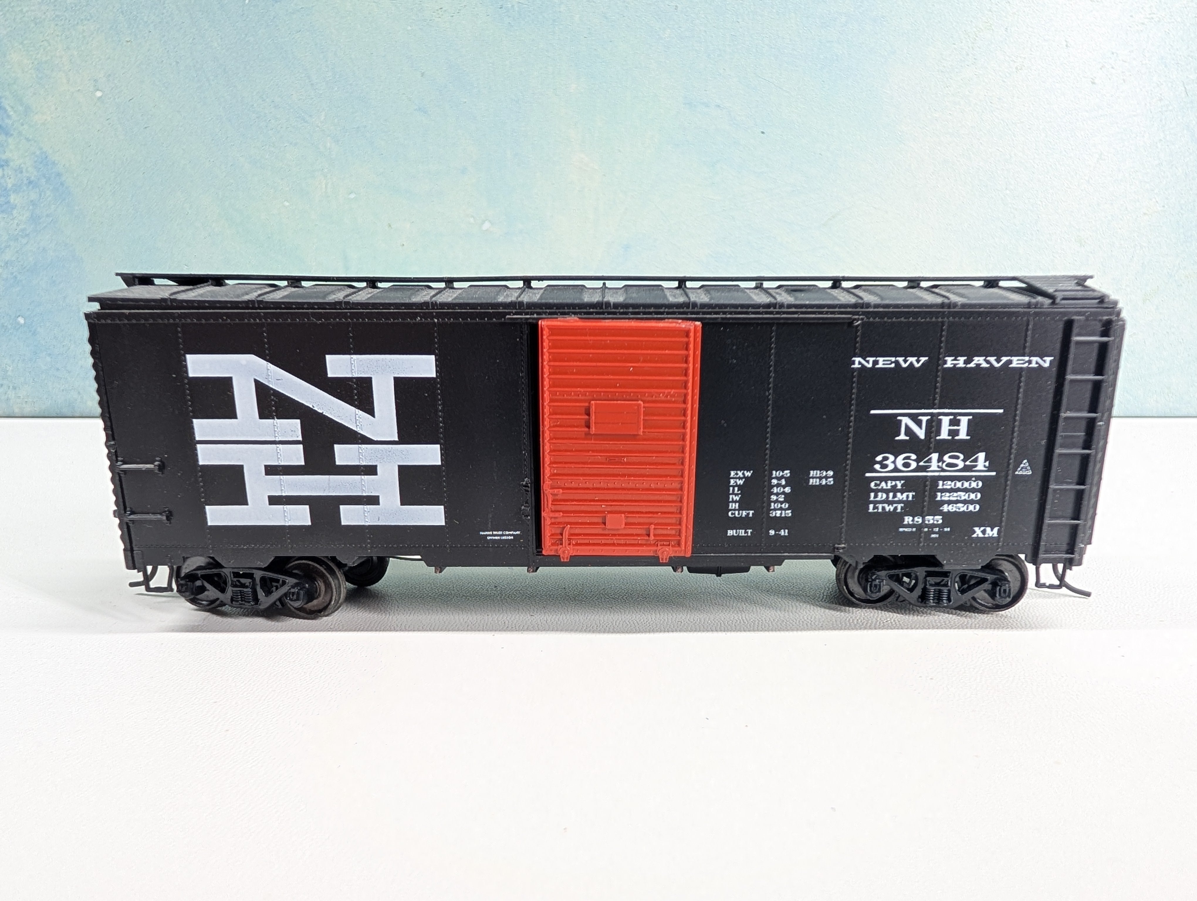 USED HO Scale 40' Box Car New Haven NH #36484 Metal Wheels