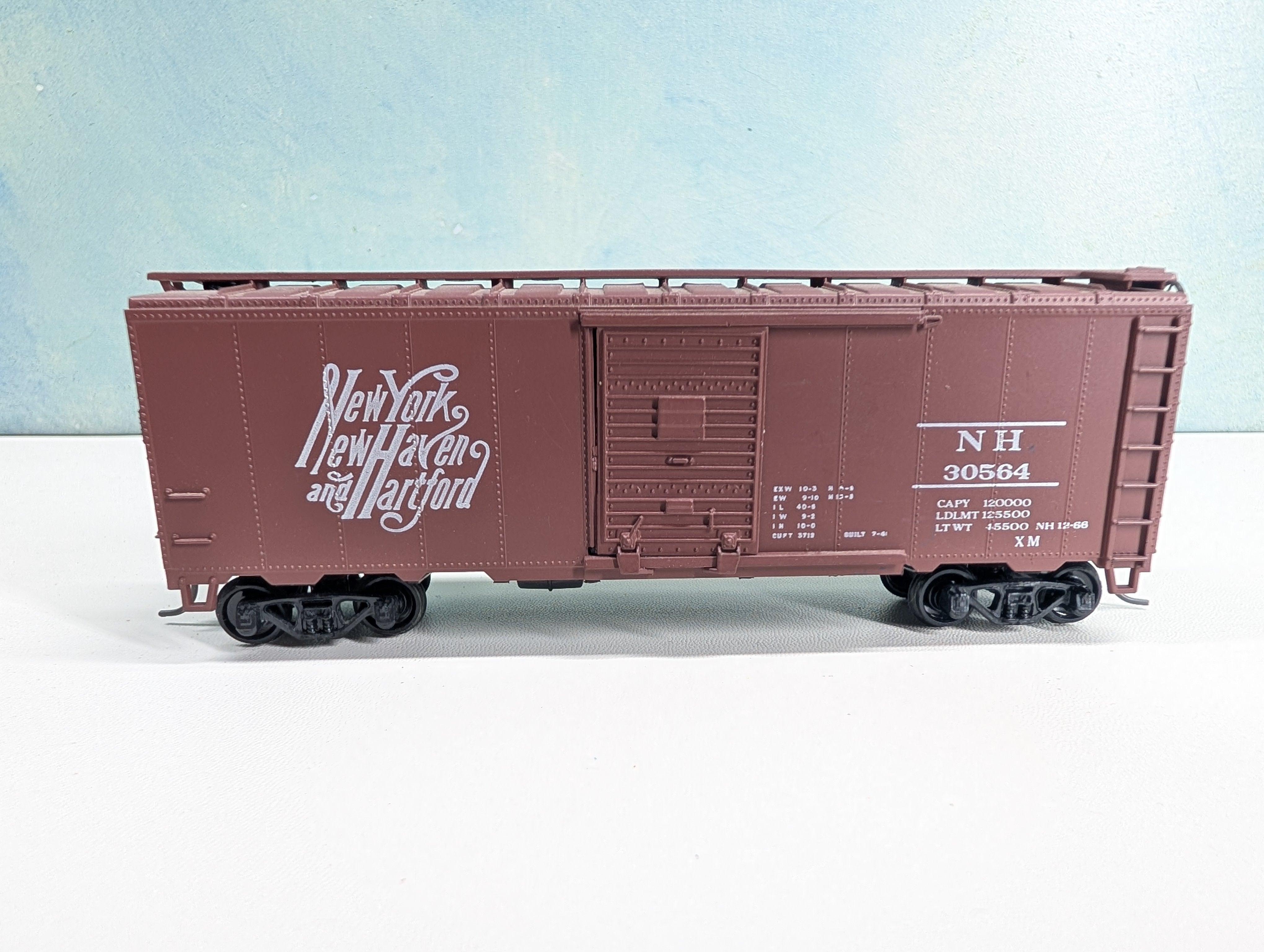 USED Athearn HO Scale 40' Box Car New Haven NH #30564