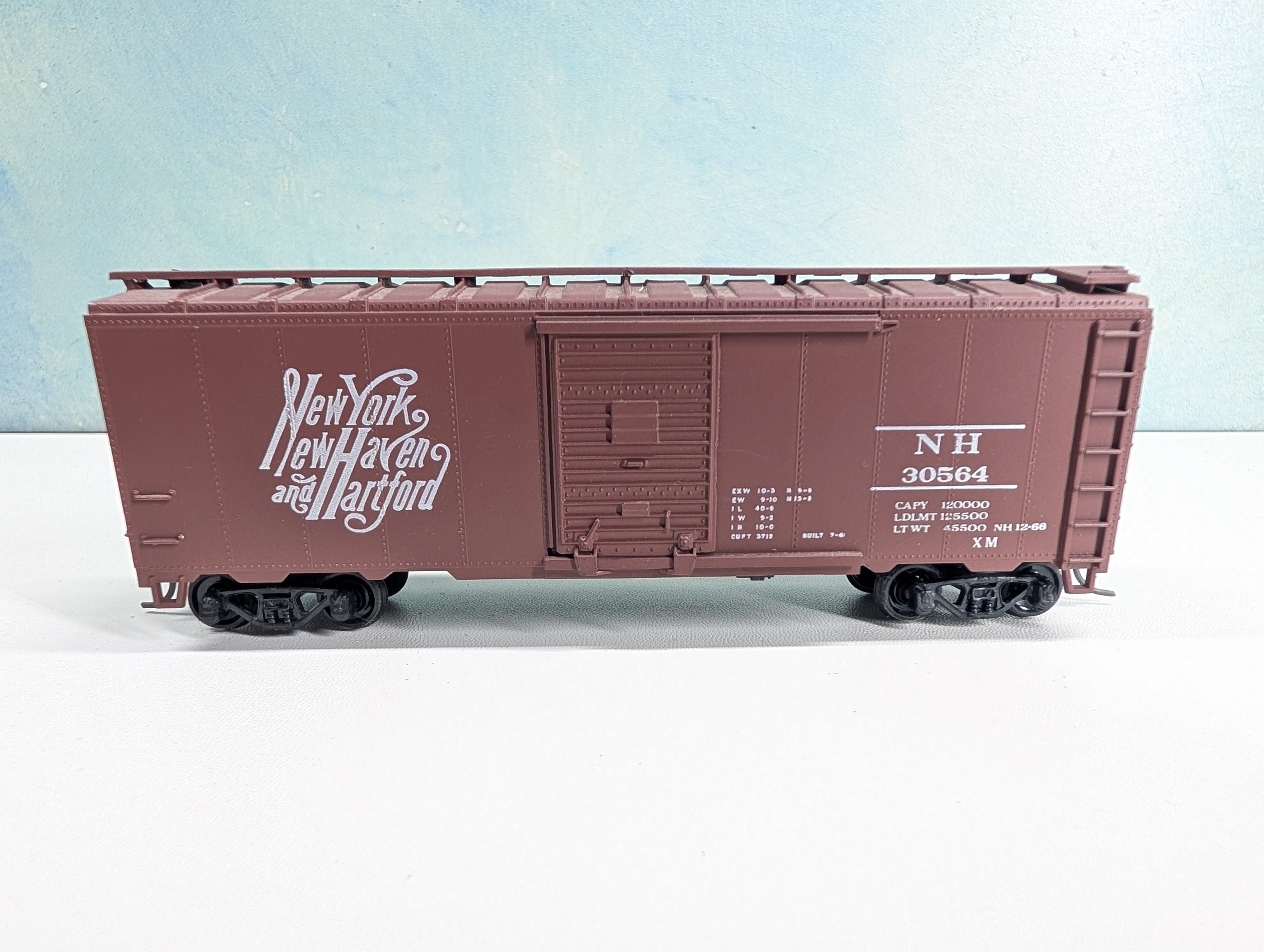 USED Athearn HO Scale 40' Box Car New Haven NH #30564