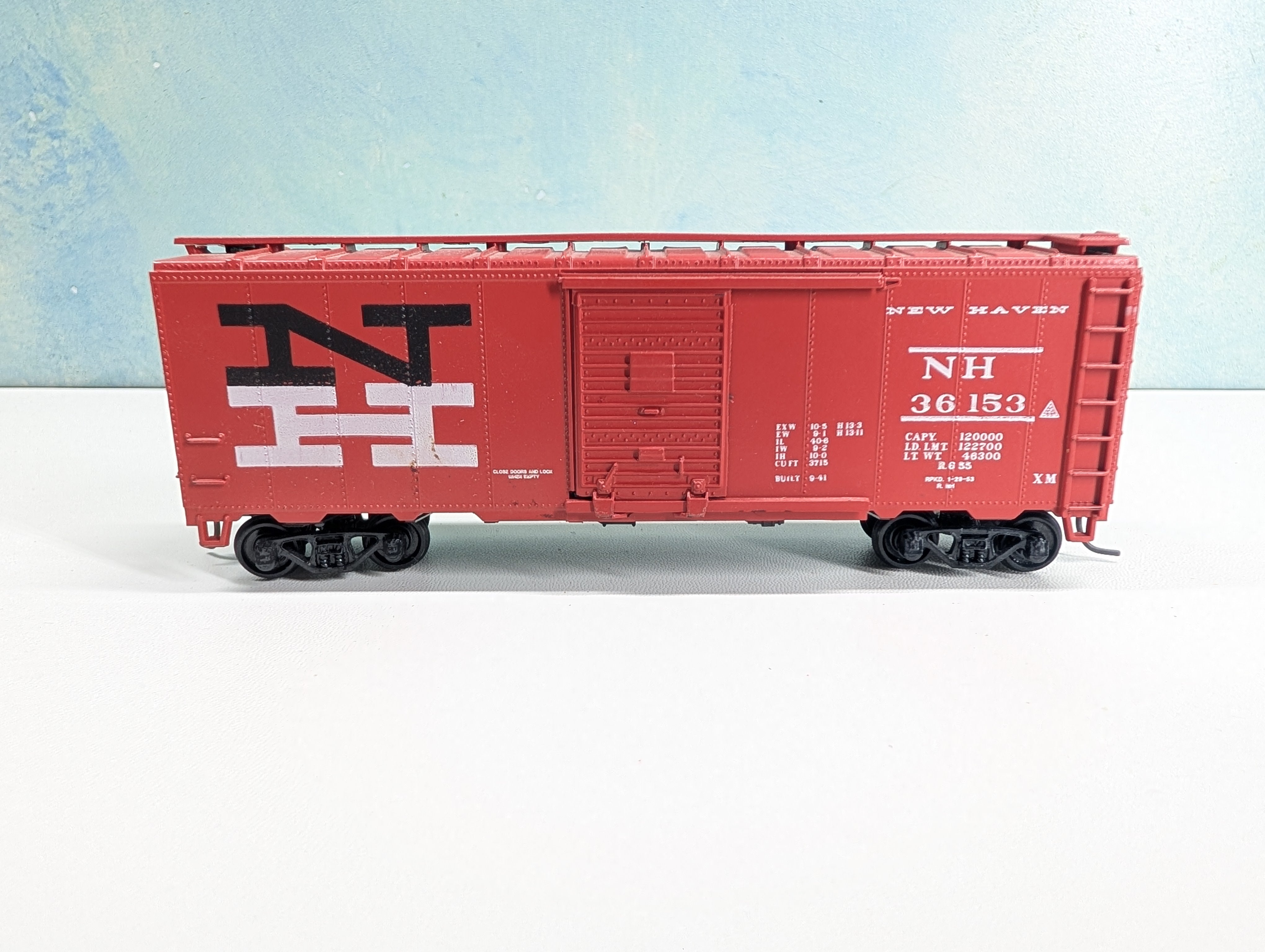 USED Athearn HO Scale 40' Box Car New Haven NH #36153