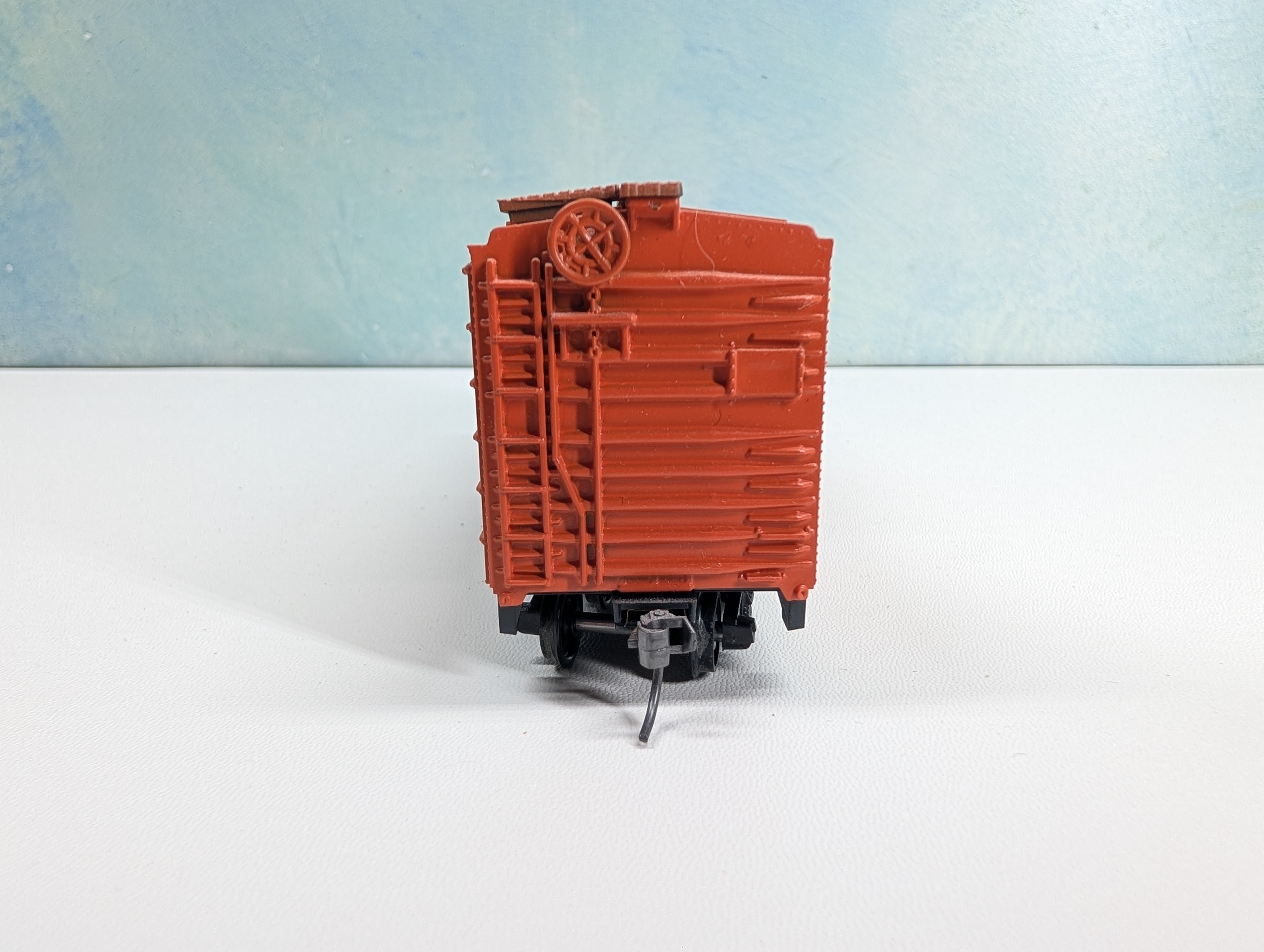 USED Roundhouse HO Scale 40' Box Car New Haven NH #36516