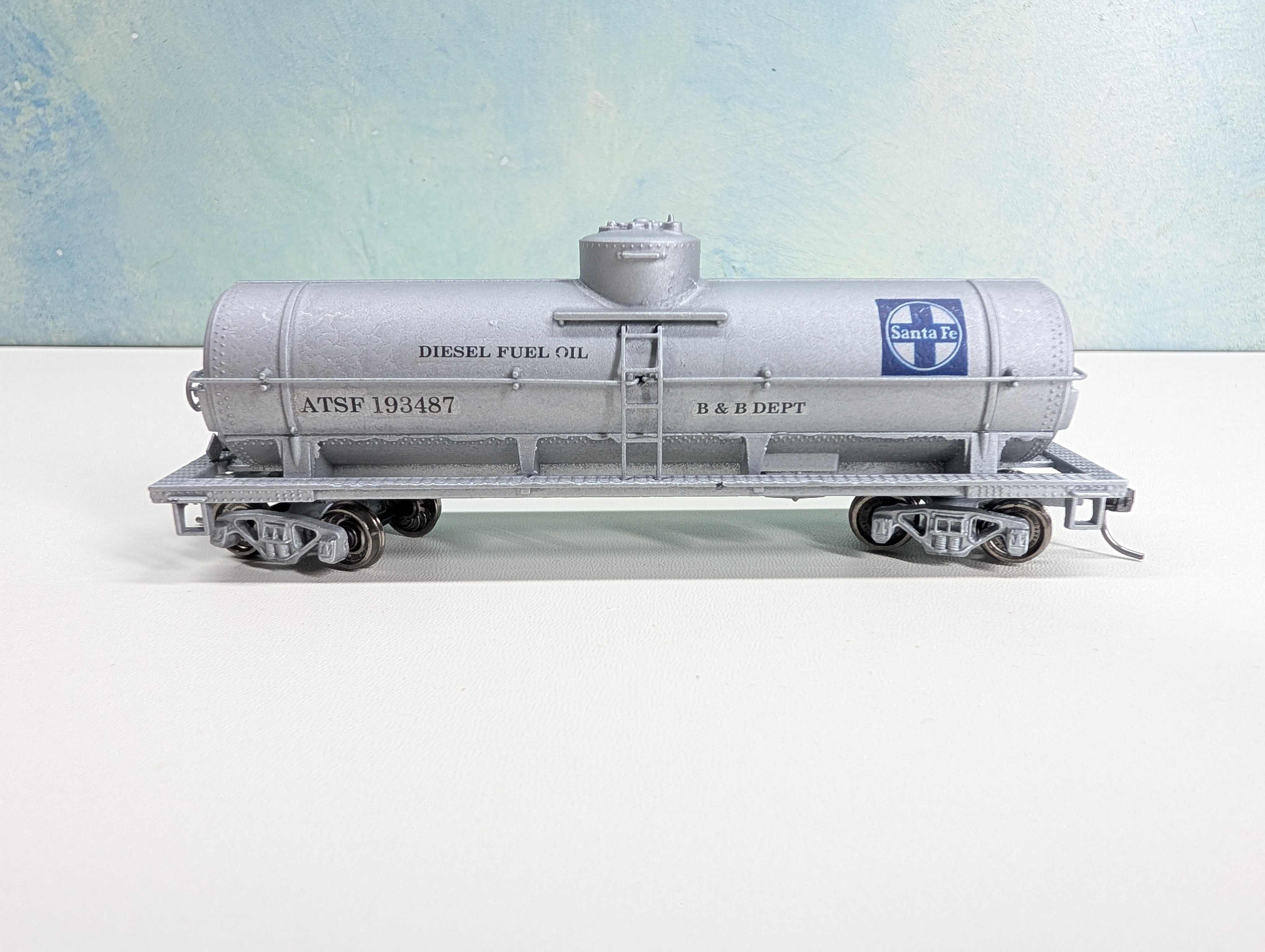 USED HO Scale Single Dome Tank Car Santa Fe ATSF #193487 Metal Wheels, B&B Dept., Decal