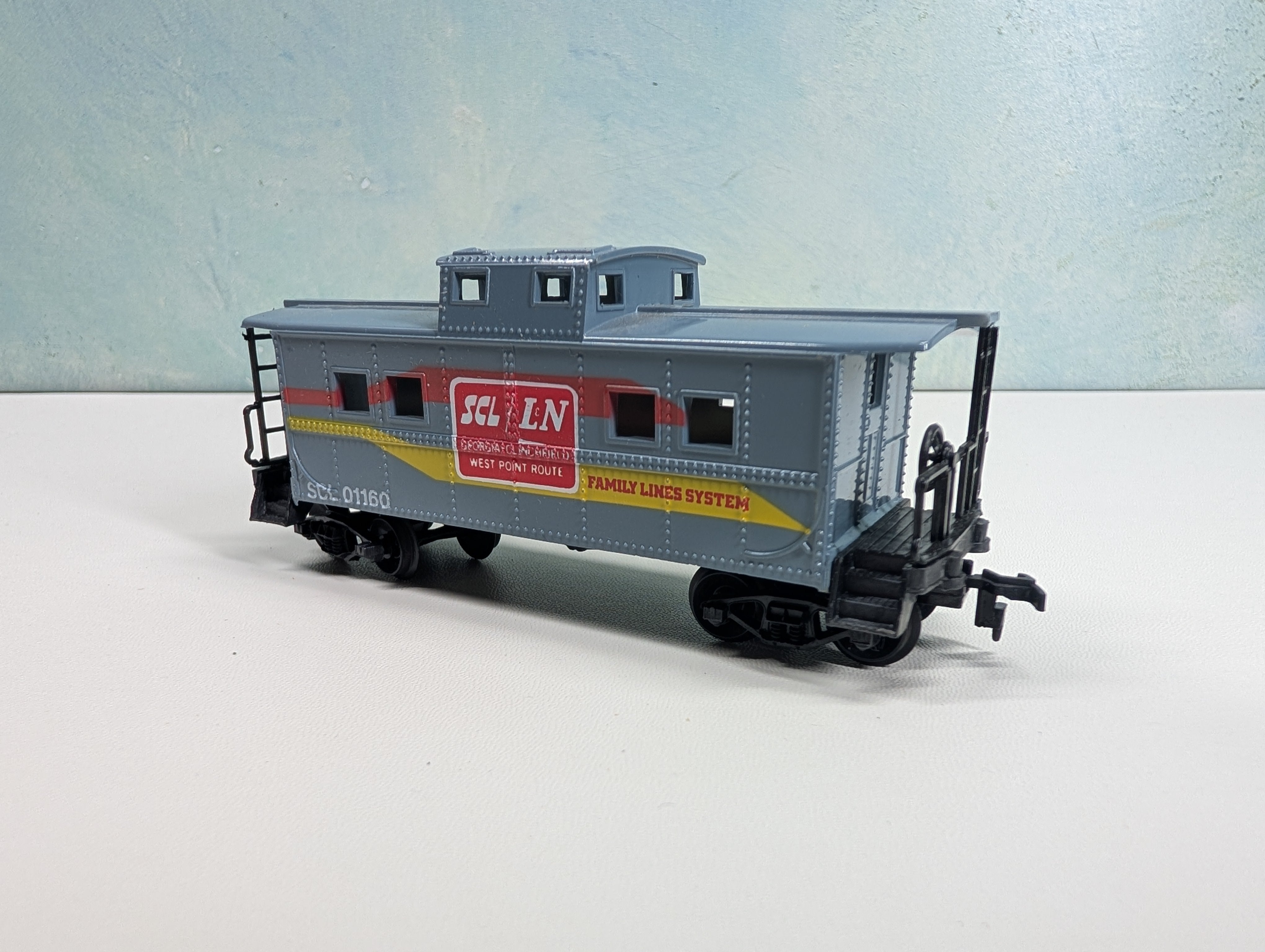 USED HO Scale Caboose Family Lines System SCL #01160 Rare