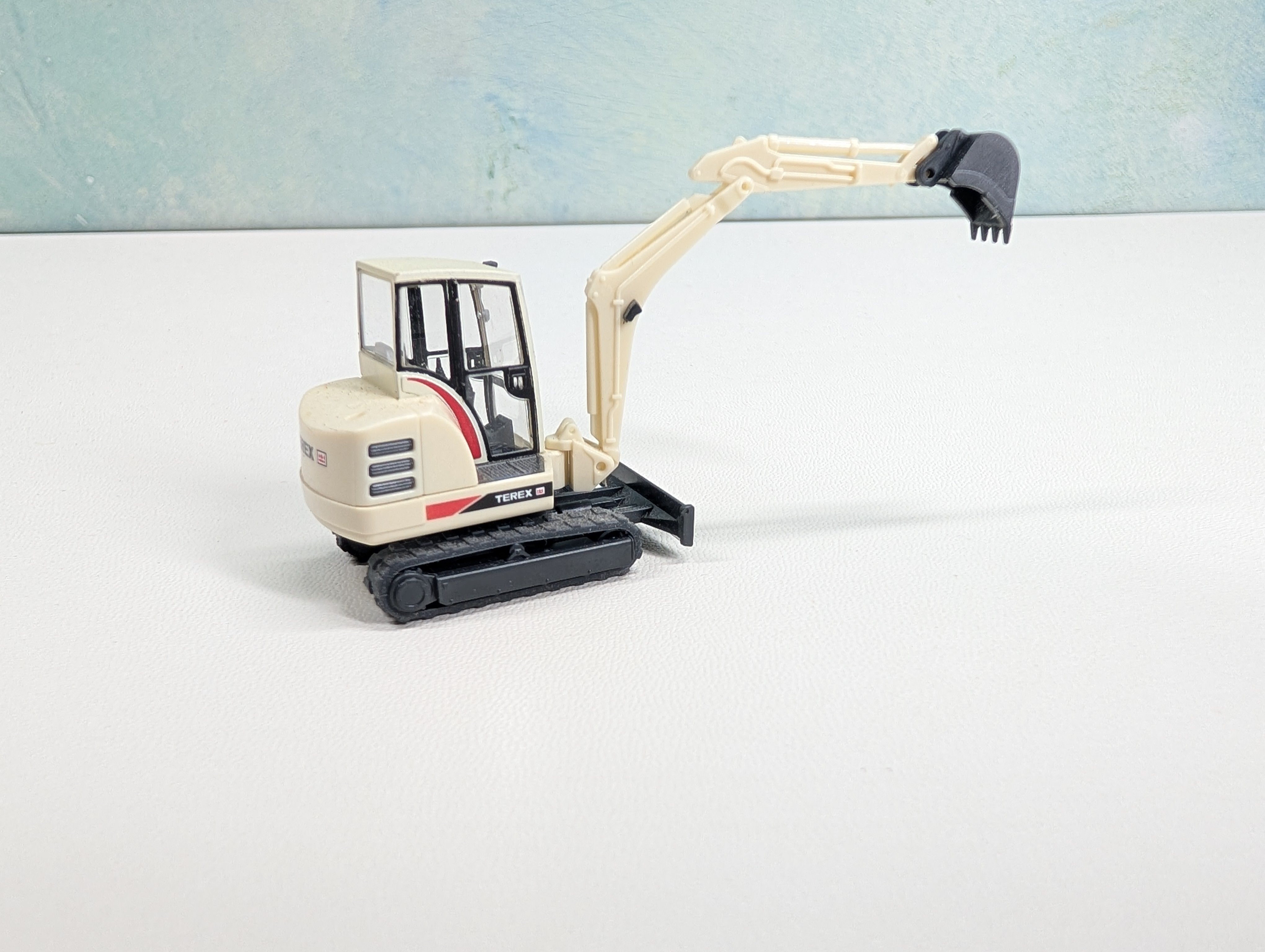 USED Wiking HO Scale Terex Mini Excavator