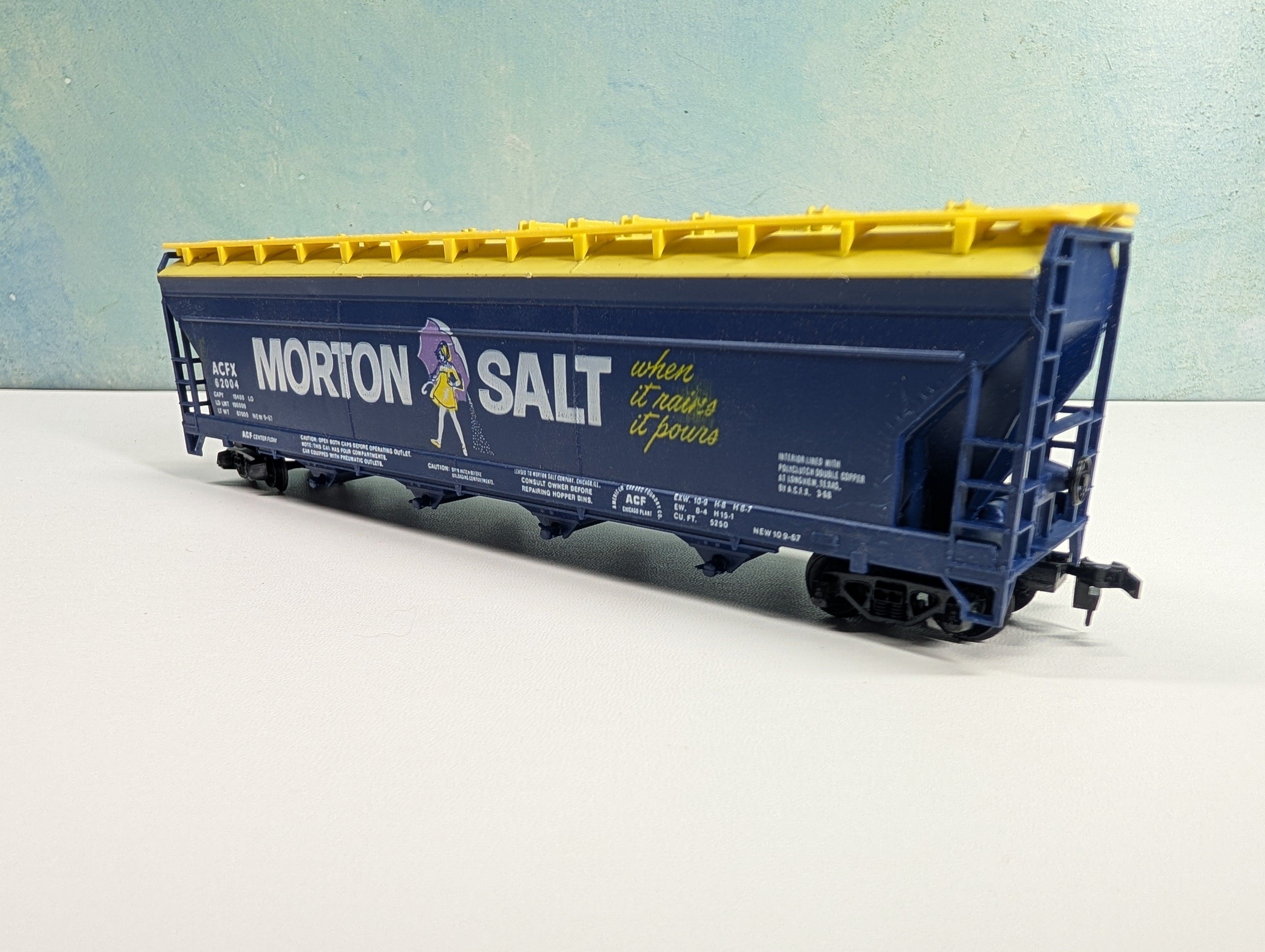 USED Tyco HO Scale ACF Centerflow Billboard Hopper Morton Salt ACFX #62004