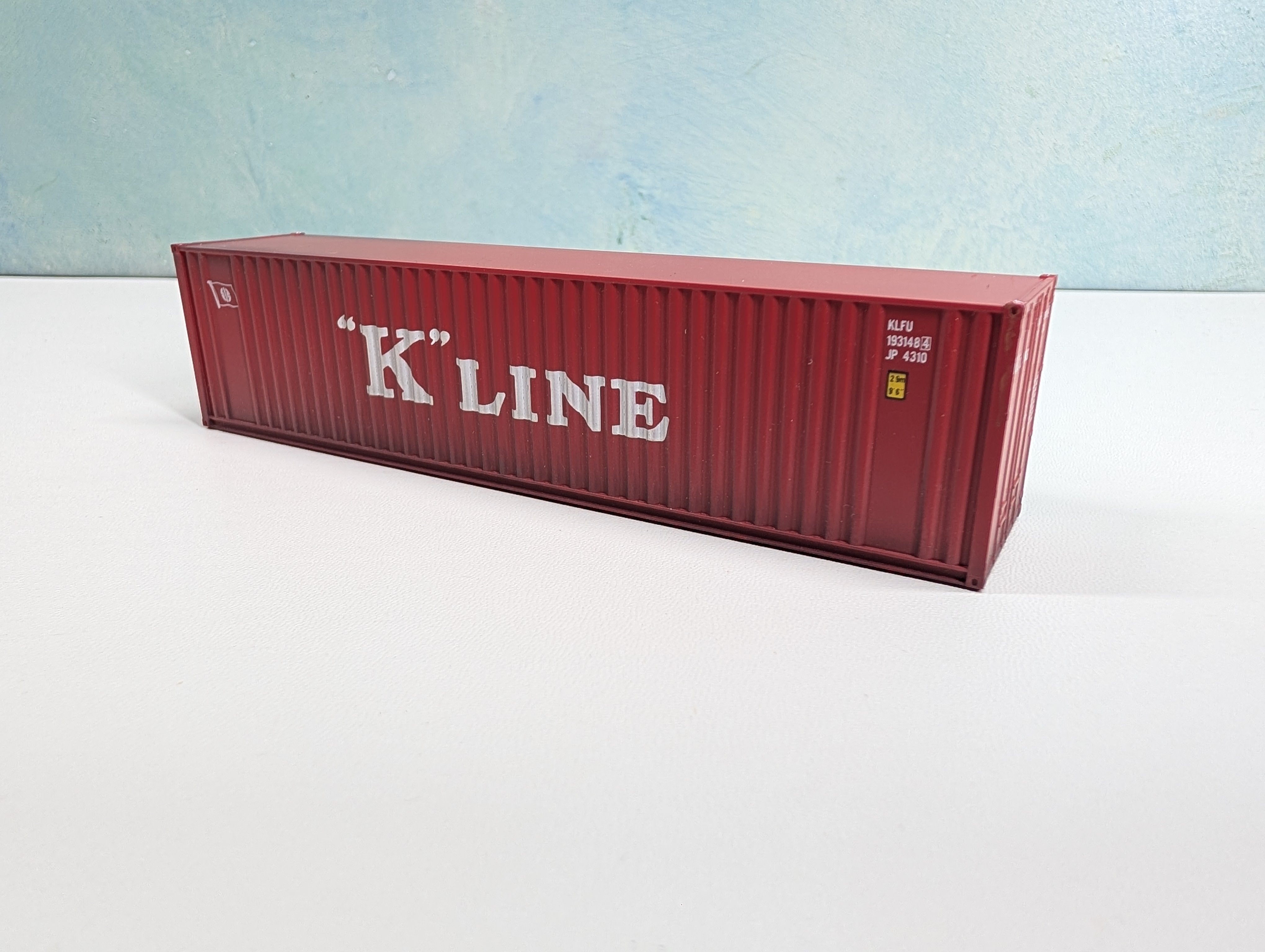 USED HO Scale 40' Container, Weathered K-Line