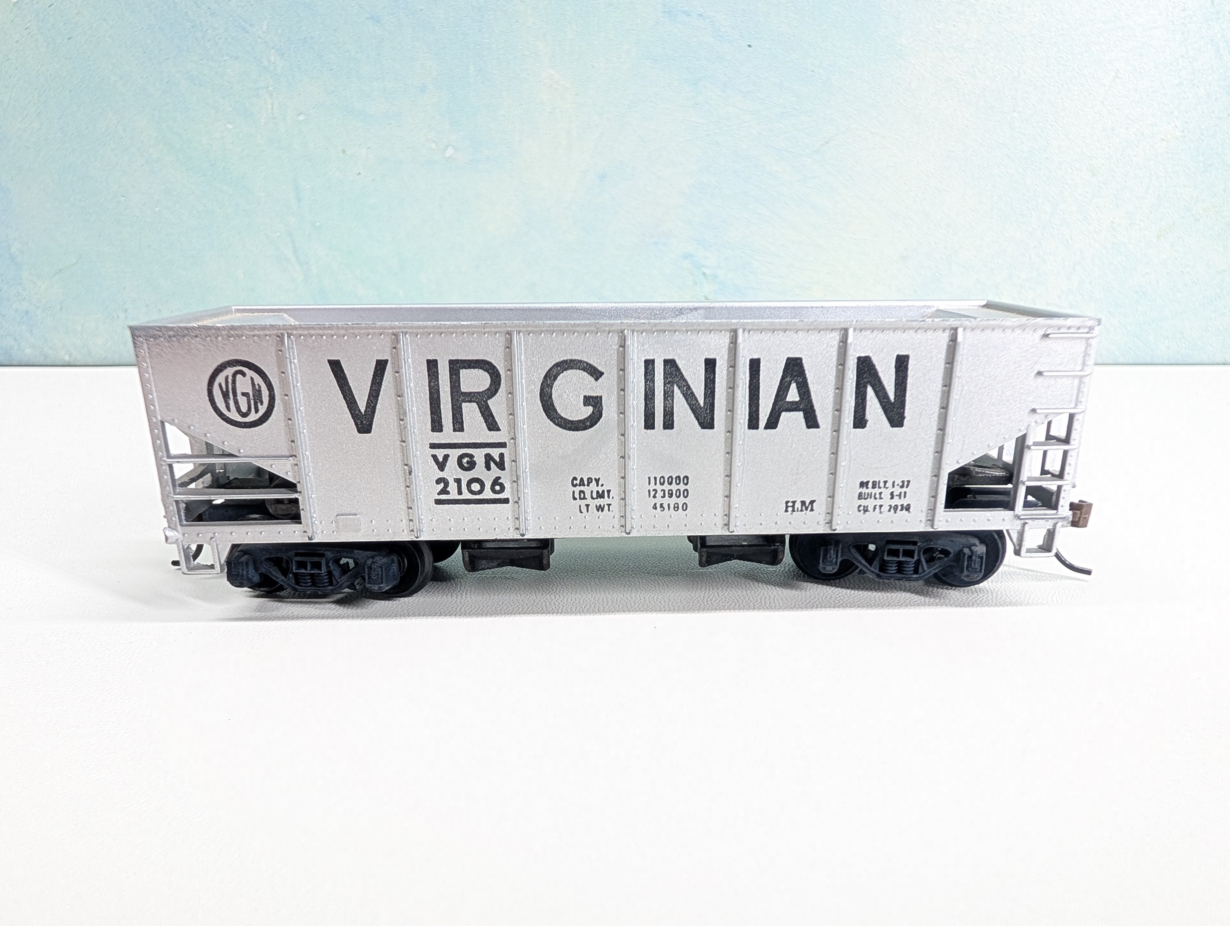 USED Tyco HO Scale Operating Hopper Virginian VGN #2106