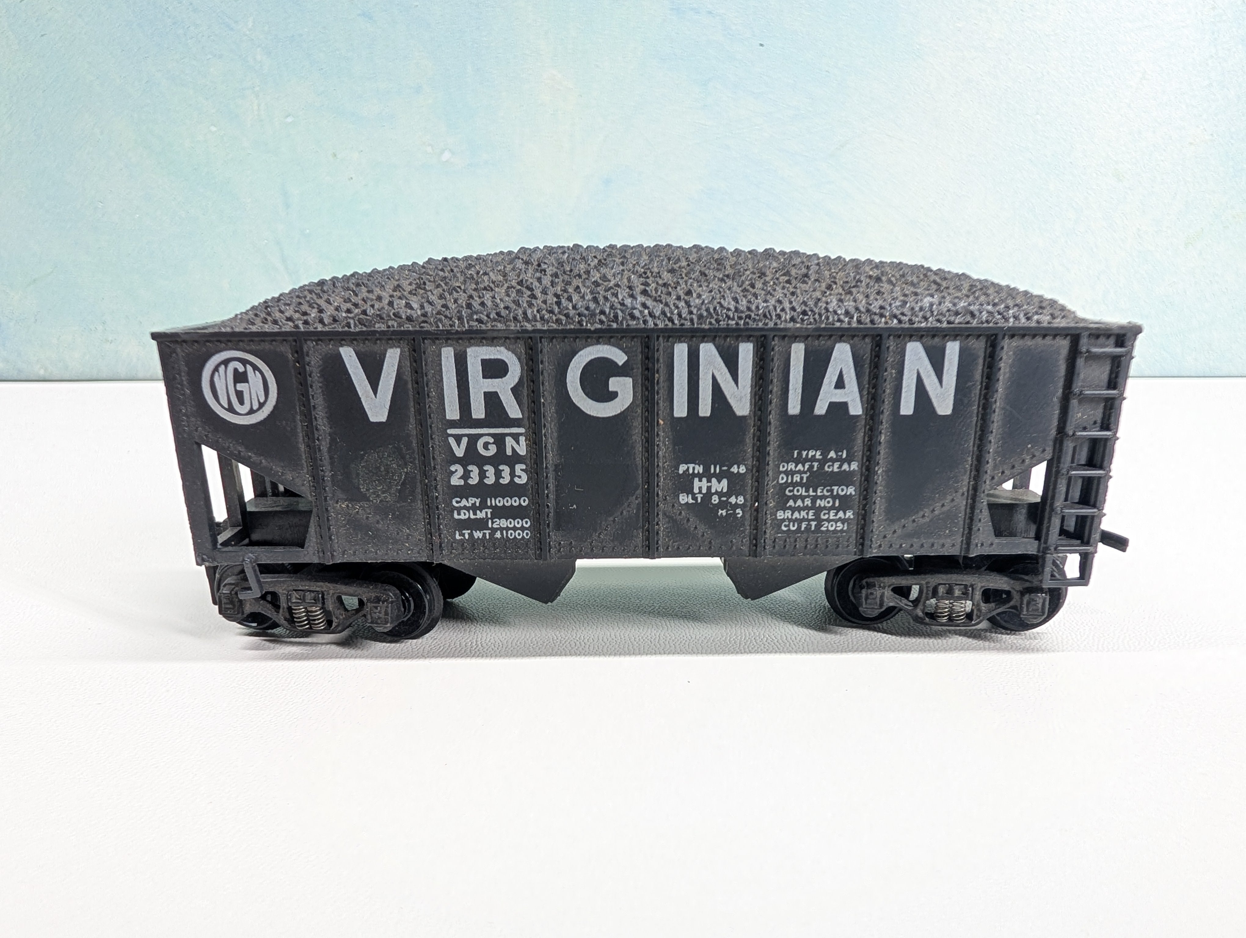 USED Varney HO Scale 2 Bay Hopper w/ Coal Virginian VGN #23335
