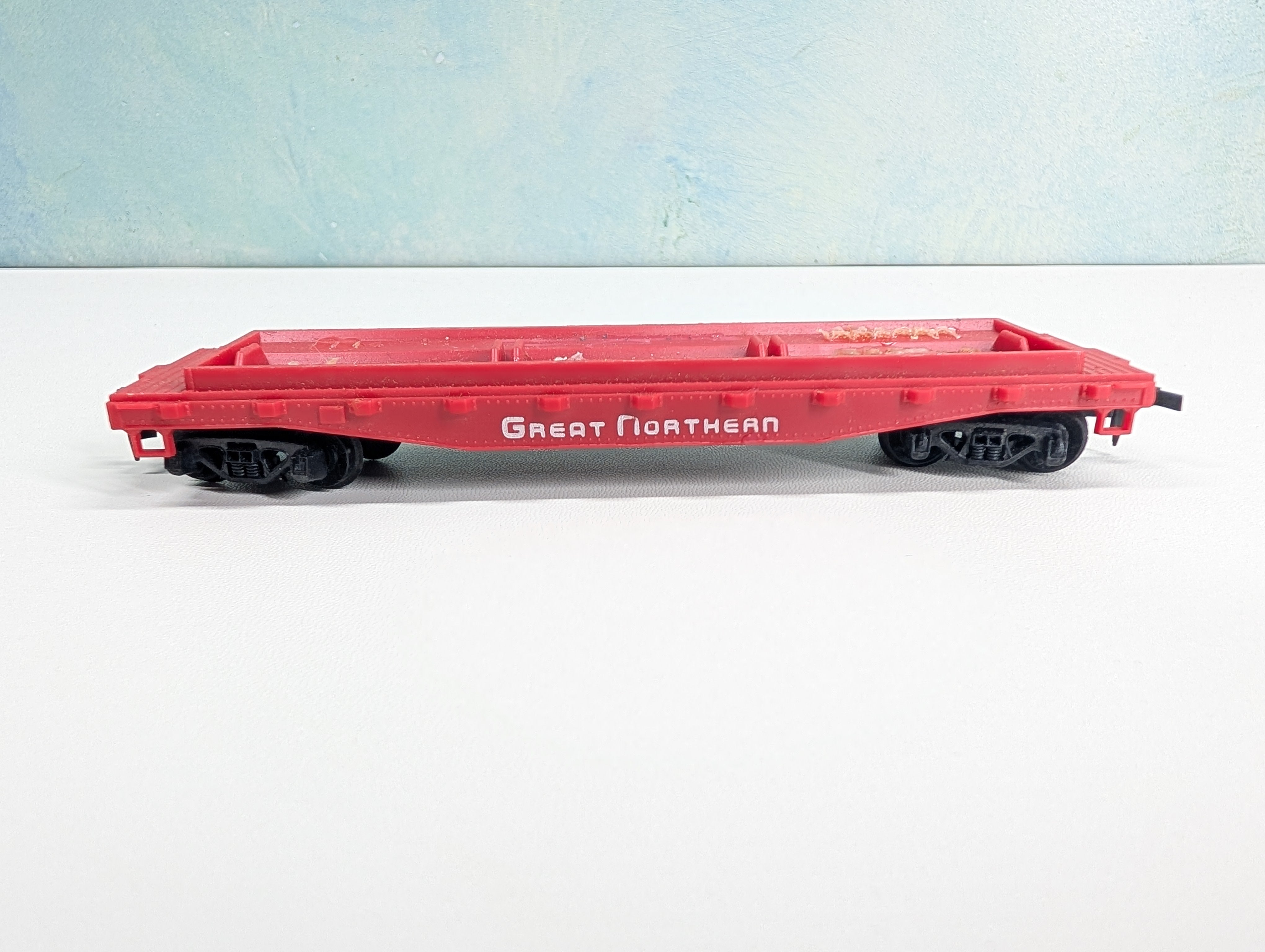 USED Tyco HO Scale Flat Car Great Northern