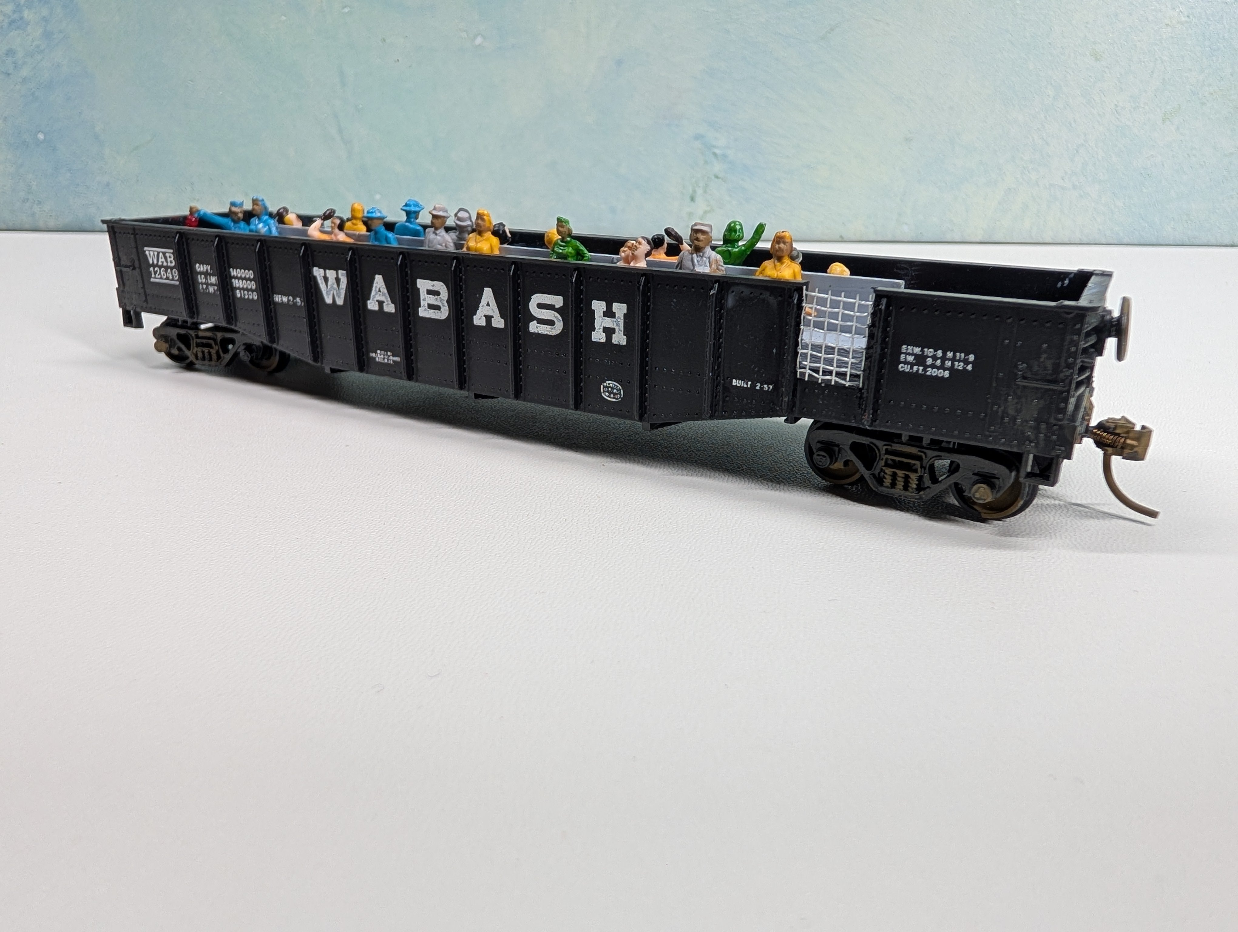USED Athearn HO Scale Custom 50' Excursion Gondola w/ Passengers Wabash WAB #12649