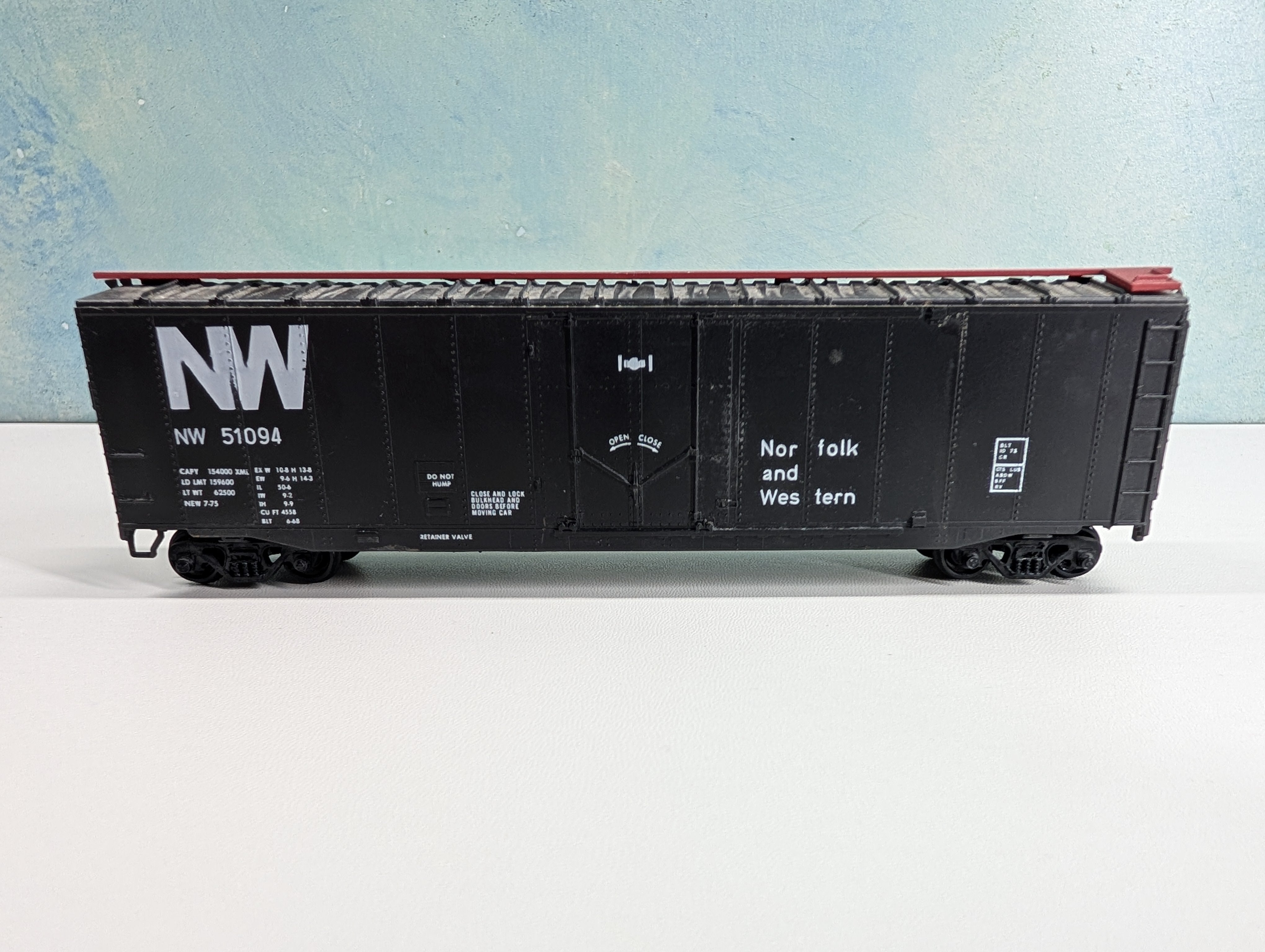 USED Athearn HO Scale 50' Box Car Norfolk & Western NW #51094