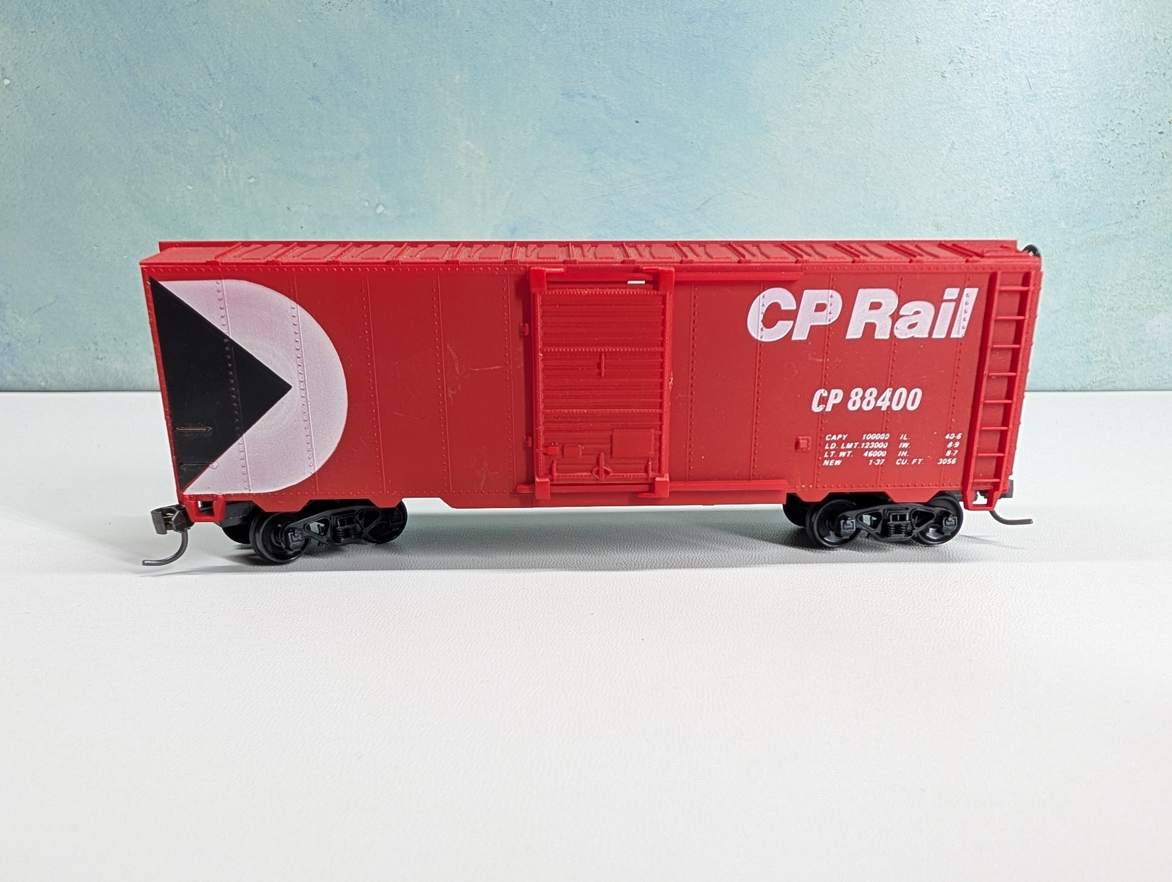 USED Lionel HO Scale 40' Box Car CP Rail CP #88400